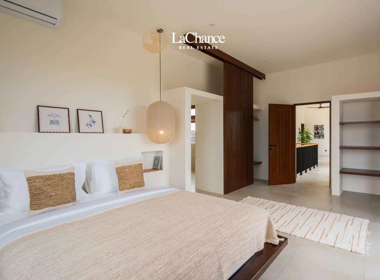 Stunning Luxury 6-Bedroom Villa in Pererenan