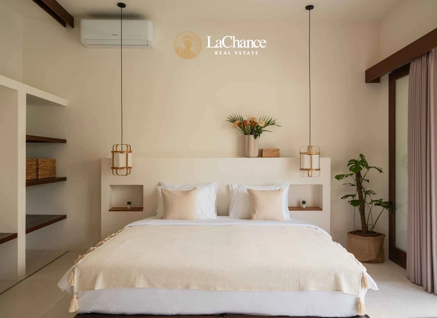 Stunning Luxury 6-Bedroom Villa in Pererenan