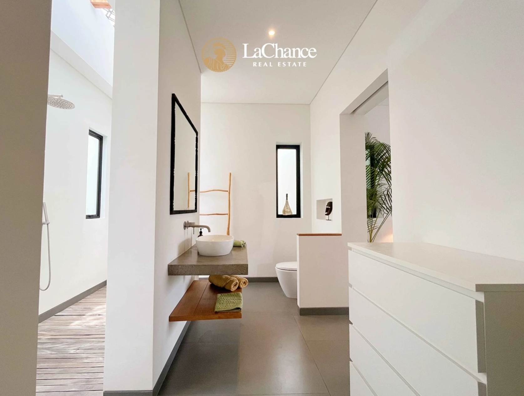 Spacious 3-Bedroom Villa in Pererenan