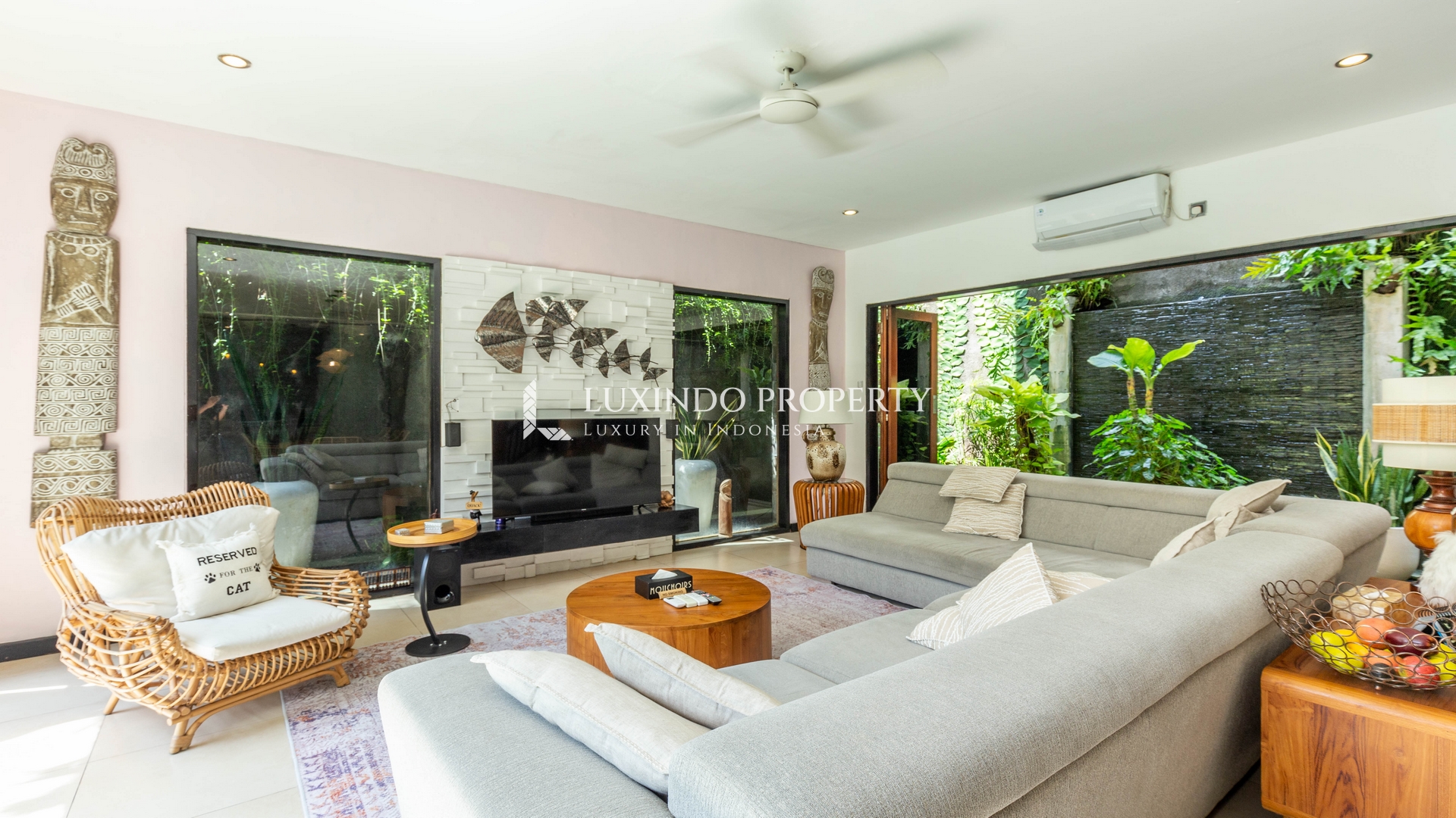 SEMINYAK - CHARMING 4 BEDROOM VILLA IN THE HEART OF SEMINYAK