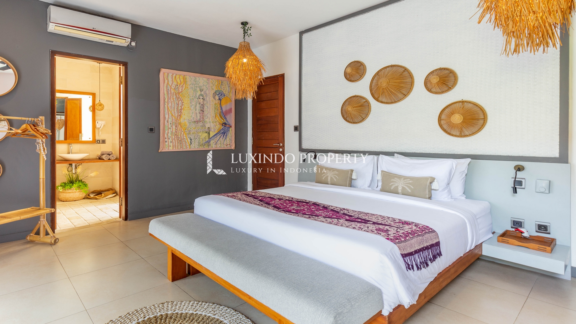 SEMINYAK - CHARMING 4 BEDROOM VILLA IN THE HEART OF SEMINYAK