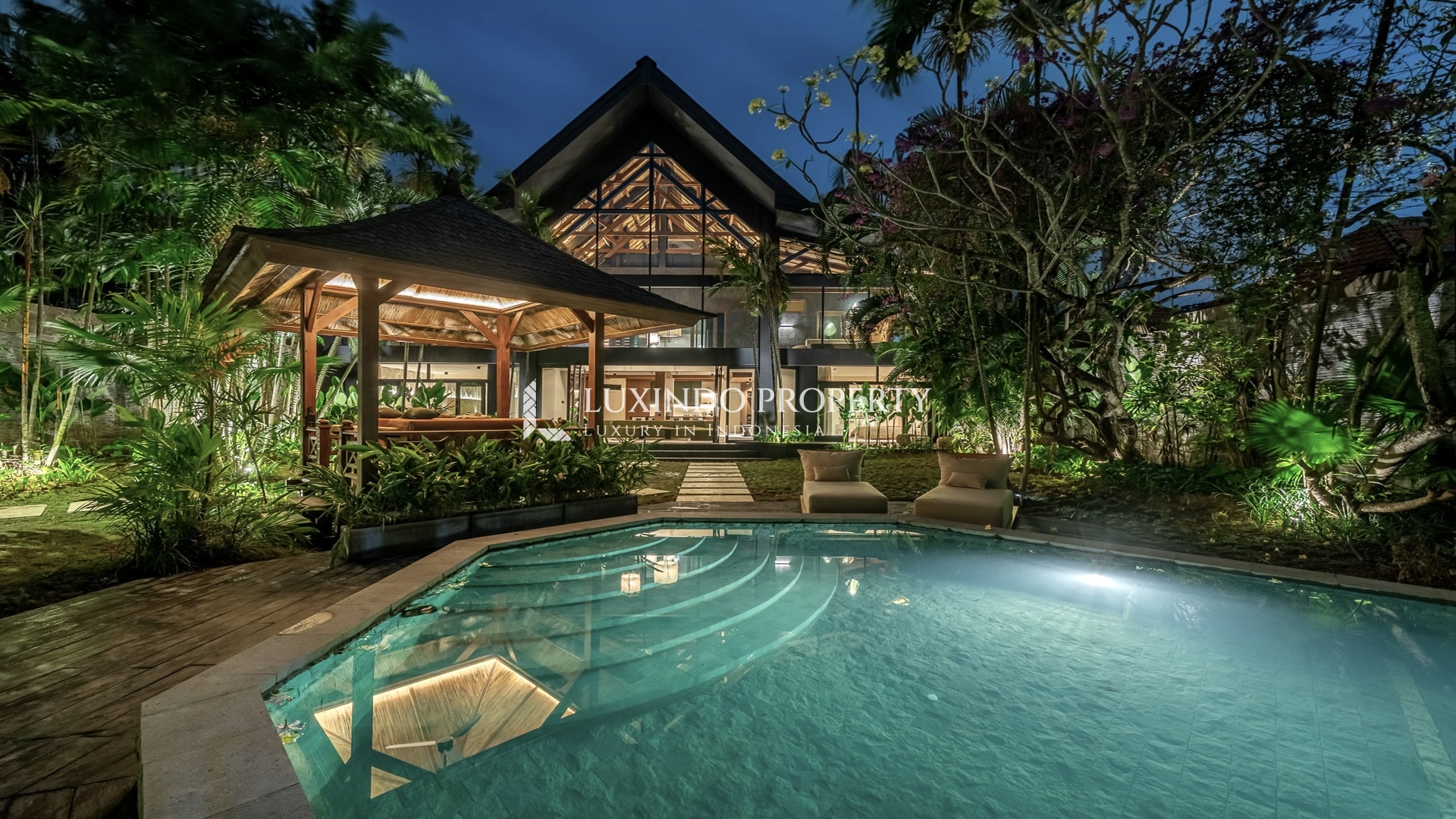 SEMINYAK - 5 BEDROOM TIMELESS ELEGANCE VILLA