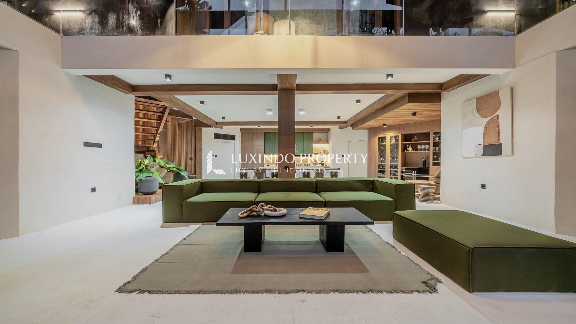 SEMINYAK - 5 BEDROOM TIMELESS ELEGANCE VILLA