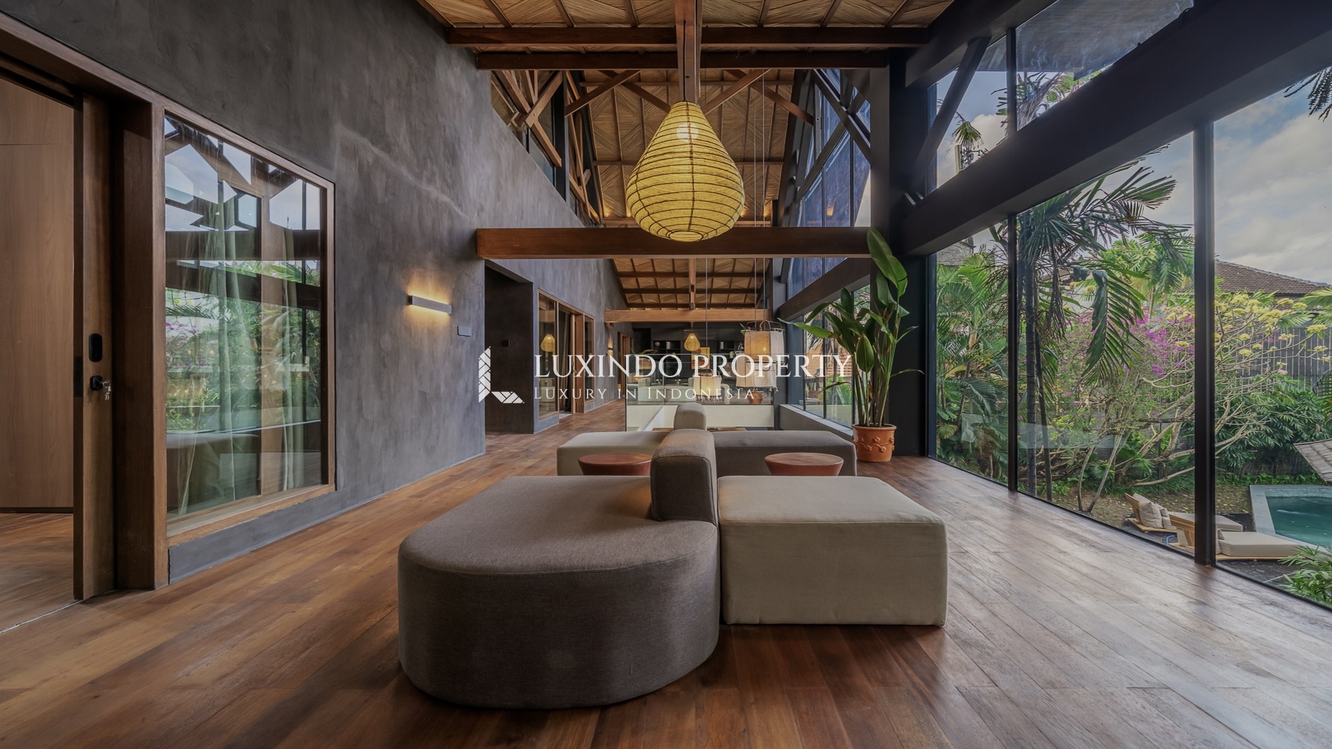 SEMINYAK - 5 BEDROOM TIMELESS ELEGANCE VILLA