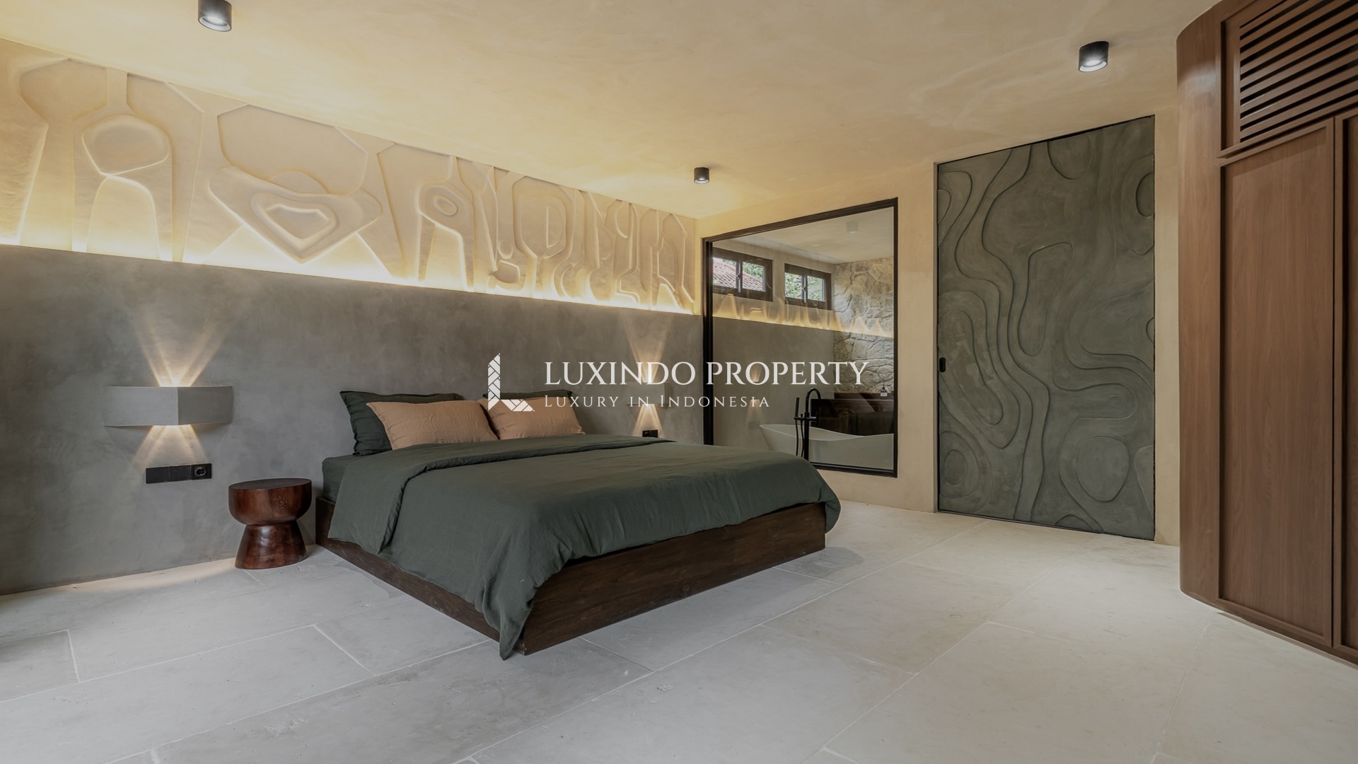 SEMINYAK - 5 BEDROOM TIMELESS ELEGANCE VILLA