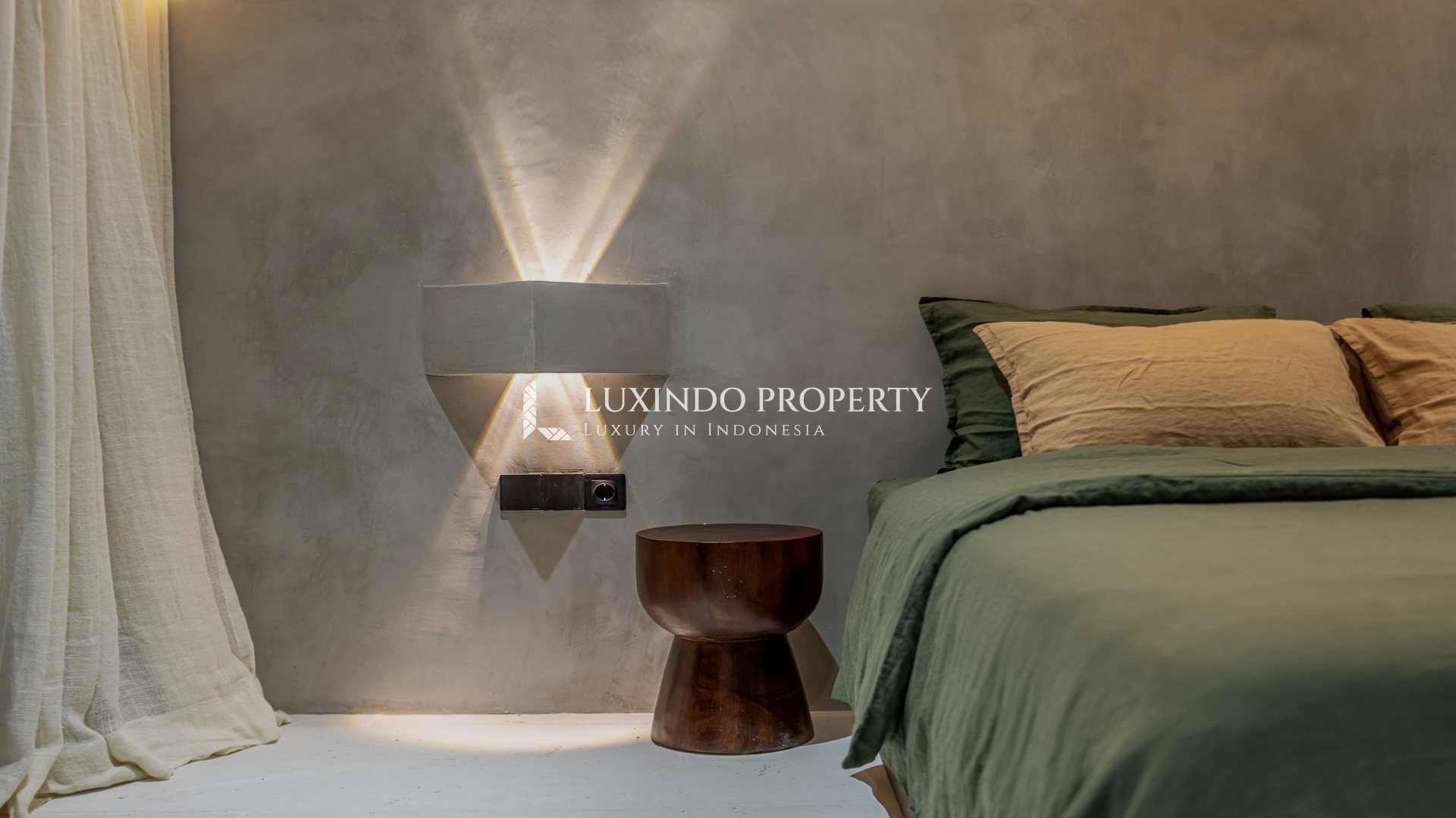 SEMINYAK - 5 BEDROOM TIMELESS ELEGANCE VILLA