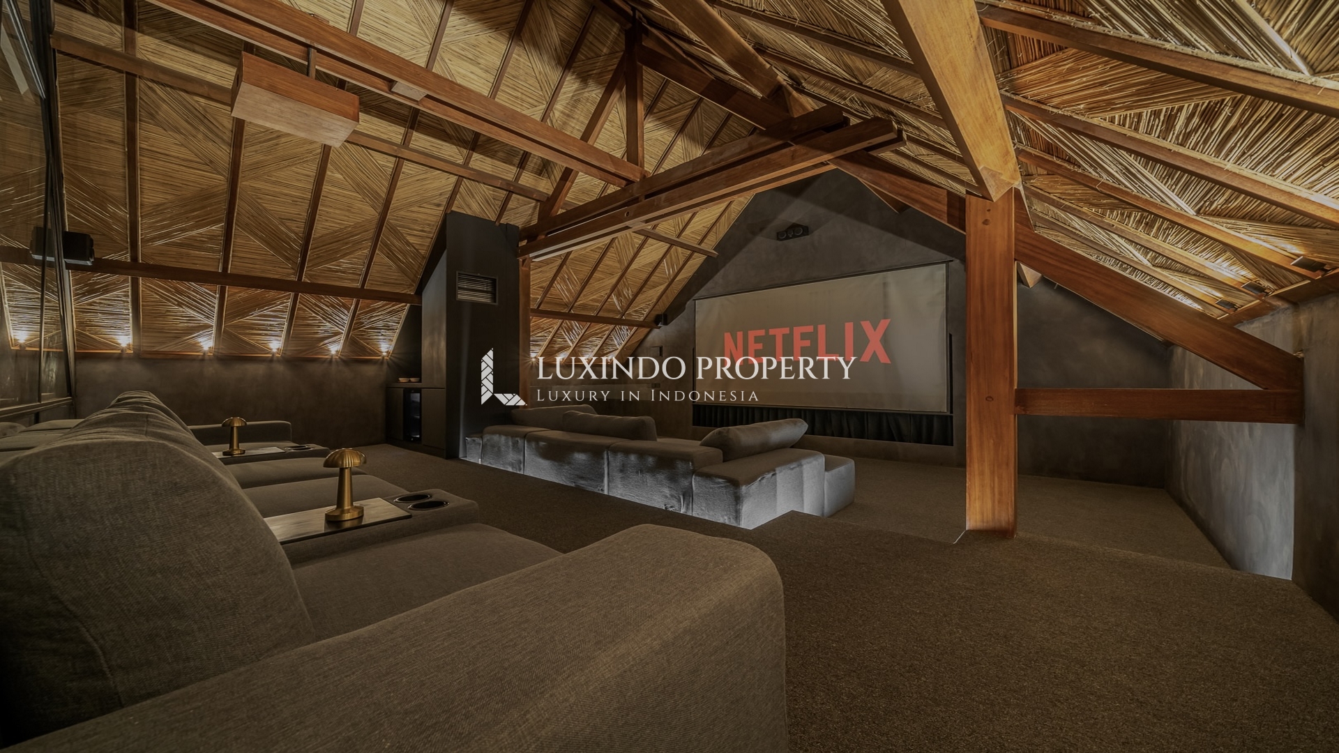 SEMINYAK - 5 BEDROOM TIMELESS ELEGANCE VILLA