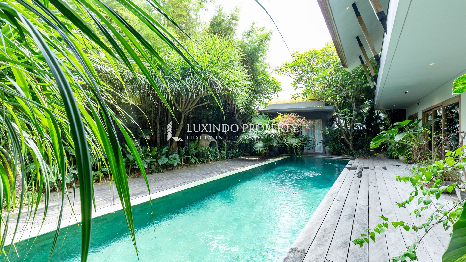 NELAYAN - TROPICAL MODERN 4 BEDROOM VILLA IN THE HEART OF CANGGU