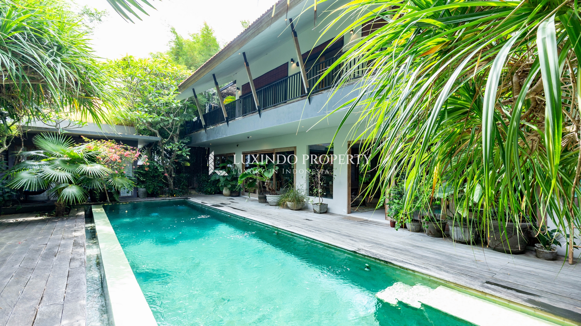 NELAYAN - TROPICAL MODERN 4 BEDROOM VILLA IN THE HEART OF CANGGU