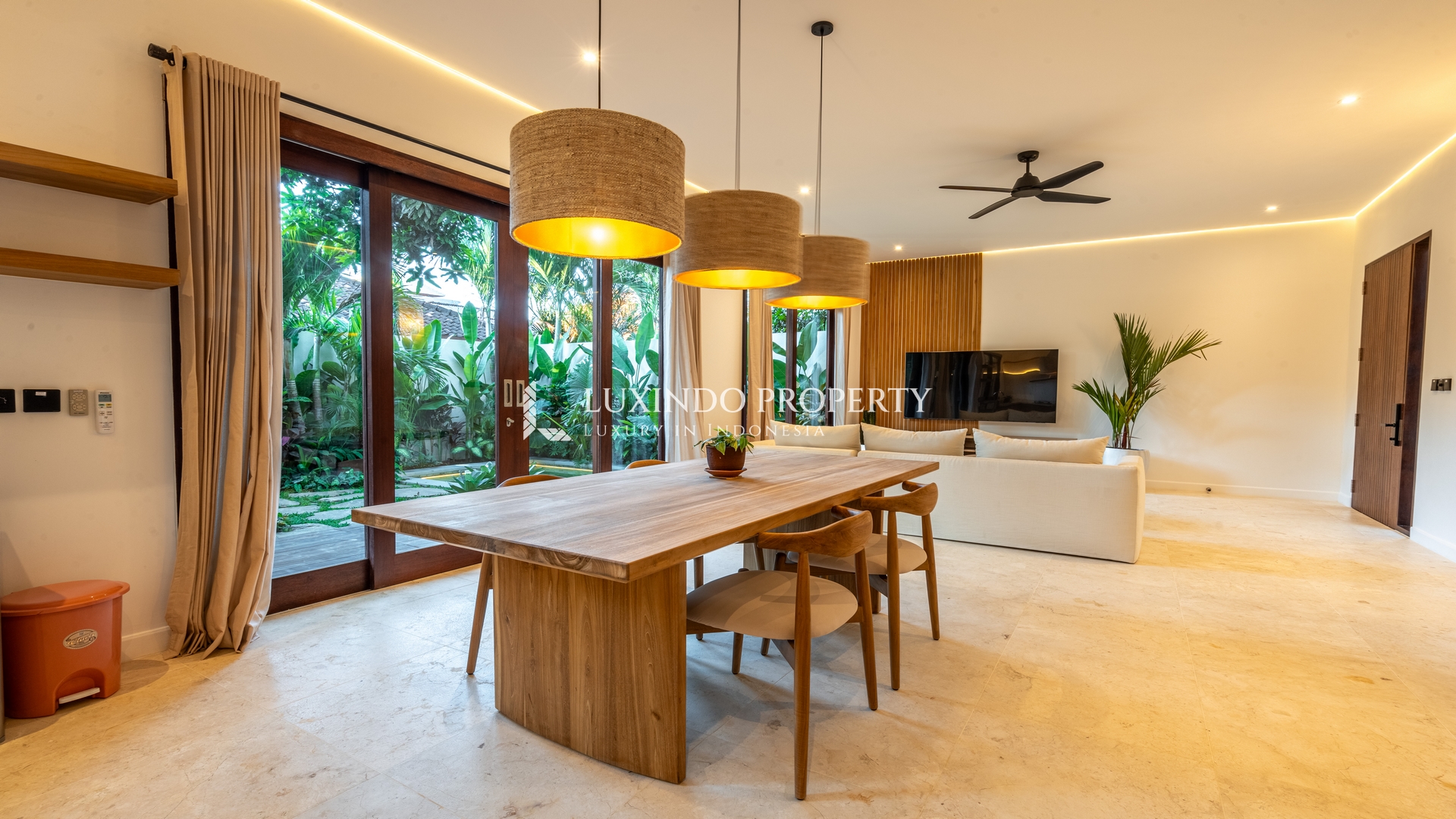 SANUR - BEACHSIDE TOWNHOUSE FOR LEASE