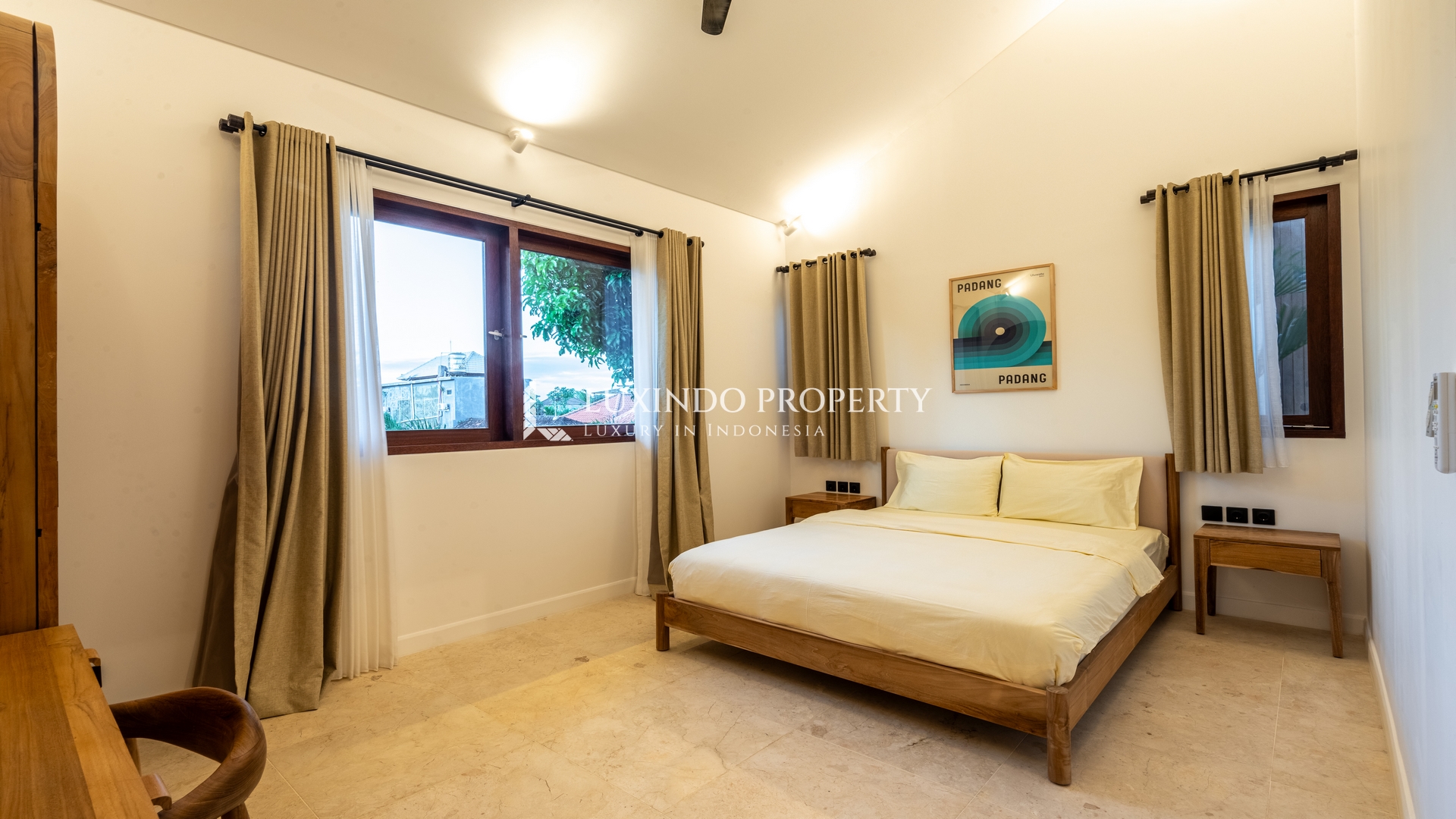 SANUR - BEACHSIDE TOWNHOUSE FOR LEASE