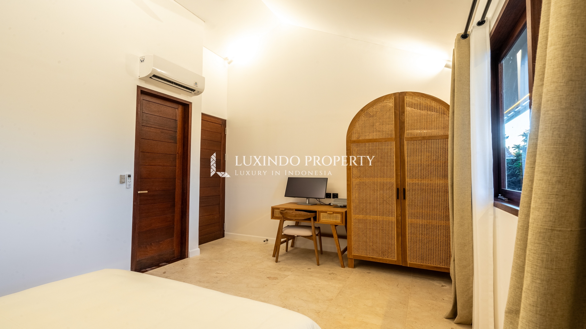 SANUR - BEACHSIDE TOWNHOUSE FOR LEASE