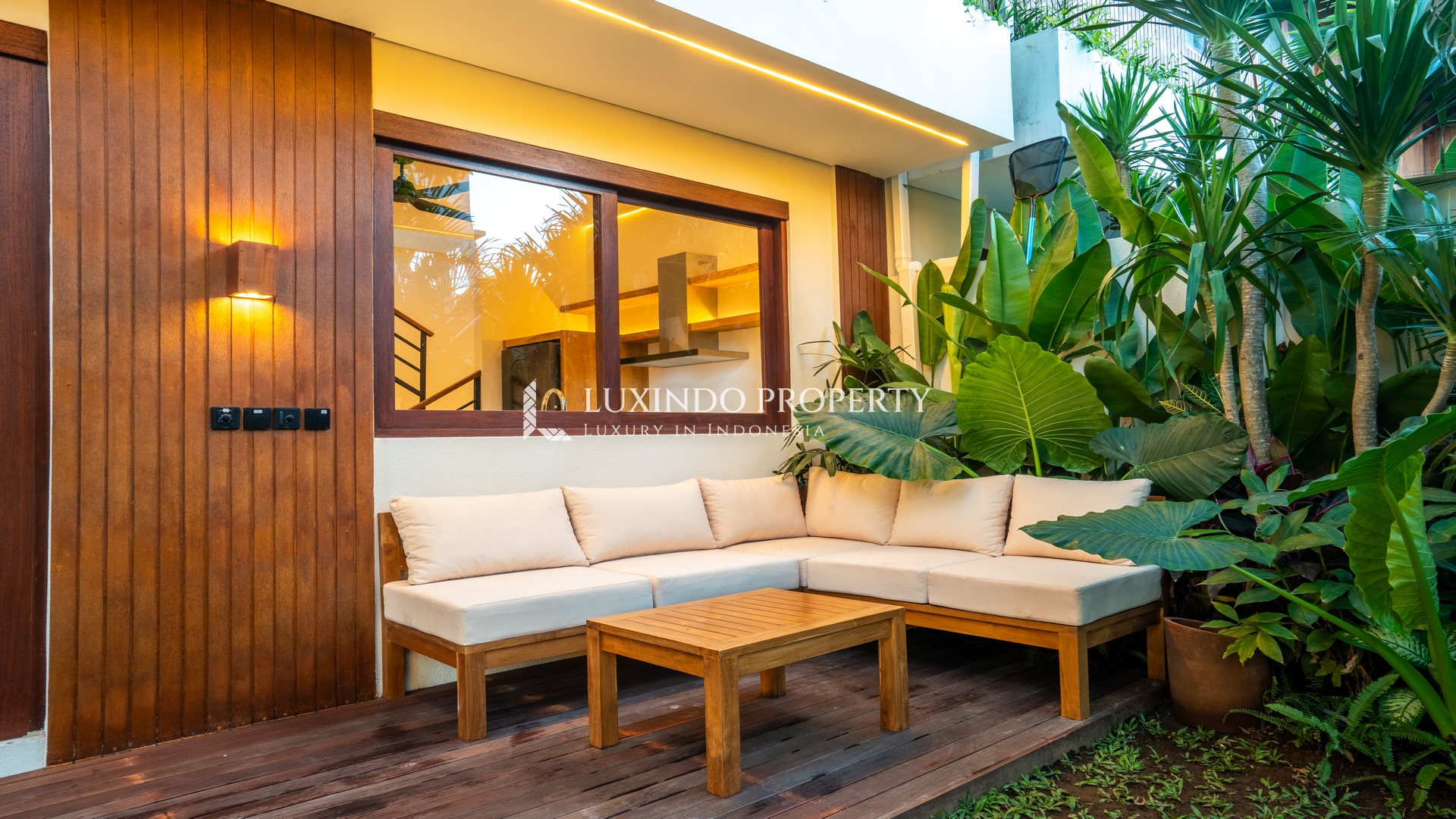 SANUR - BEACHSIDE TOWNHOUSE FOR LEASE