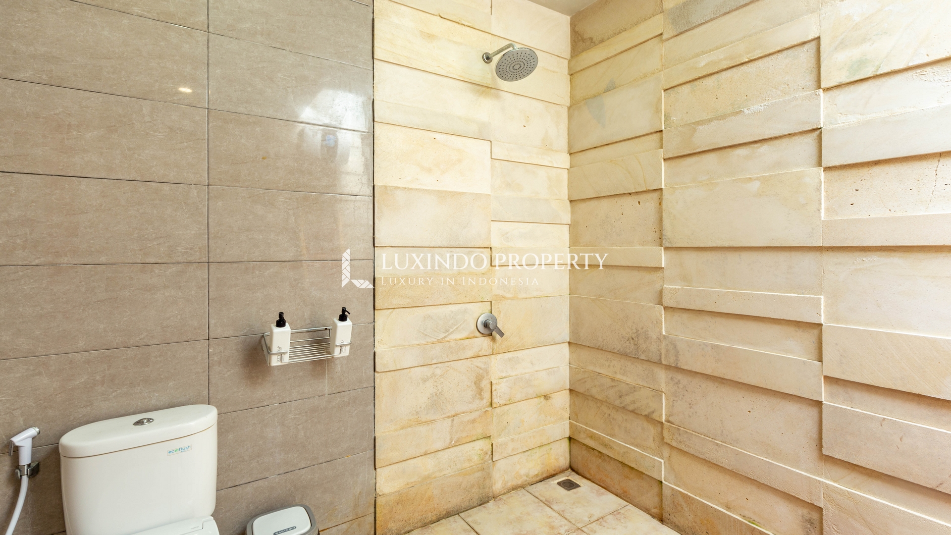 CANGGU - 2 BEDROOM HOME FOR LEASE IN COMPLEX