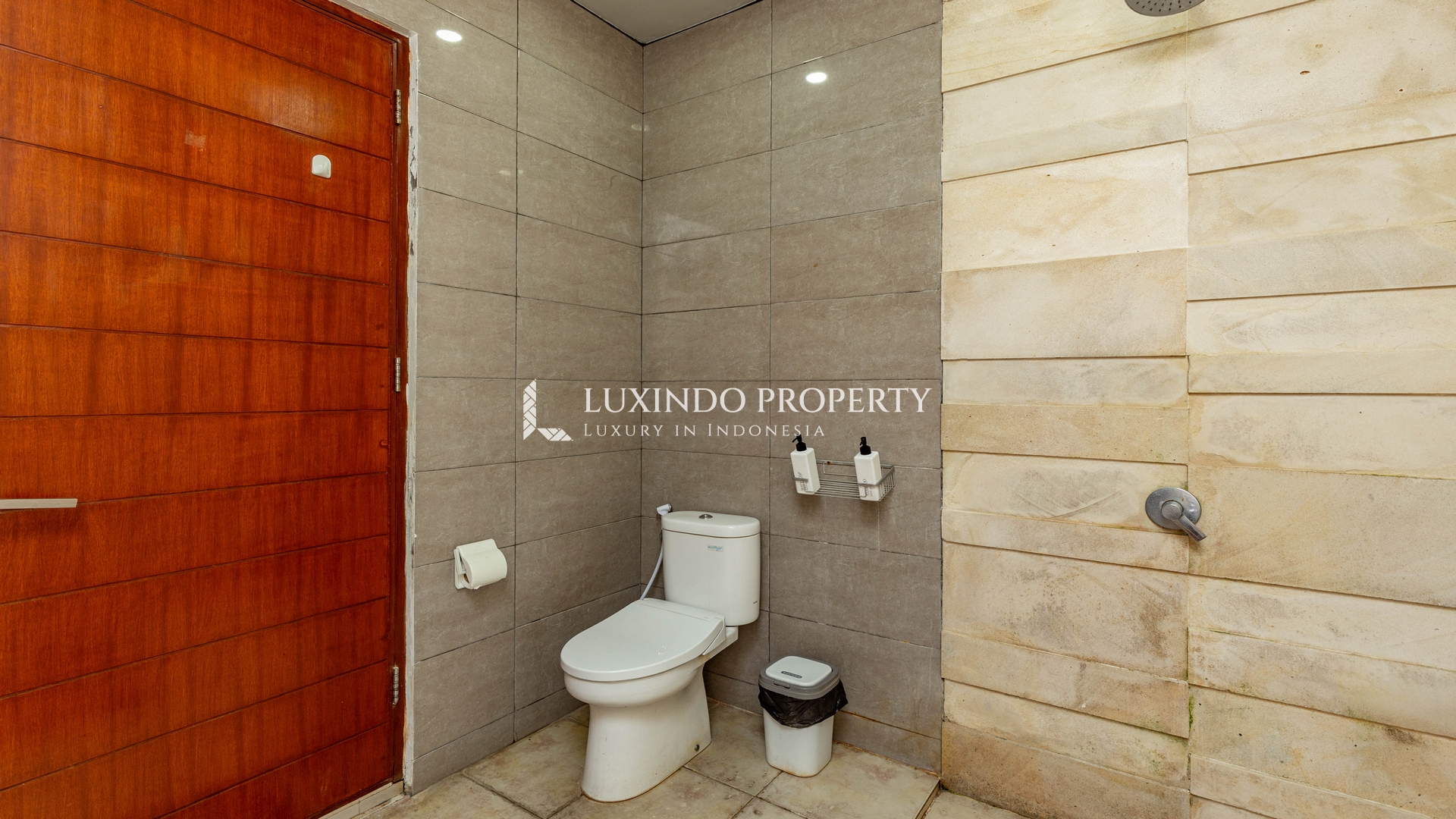 CANGGU - 2 BEDROOM HOME FOR LEASE IN COMPLEX