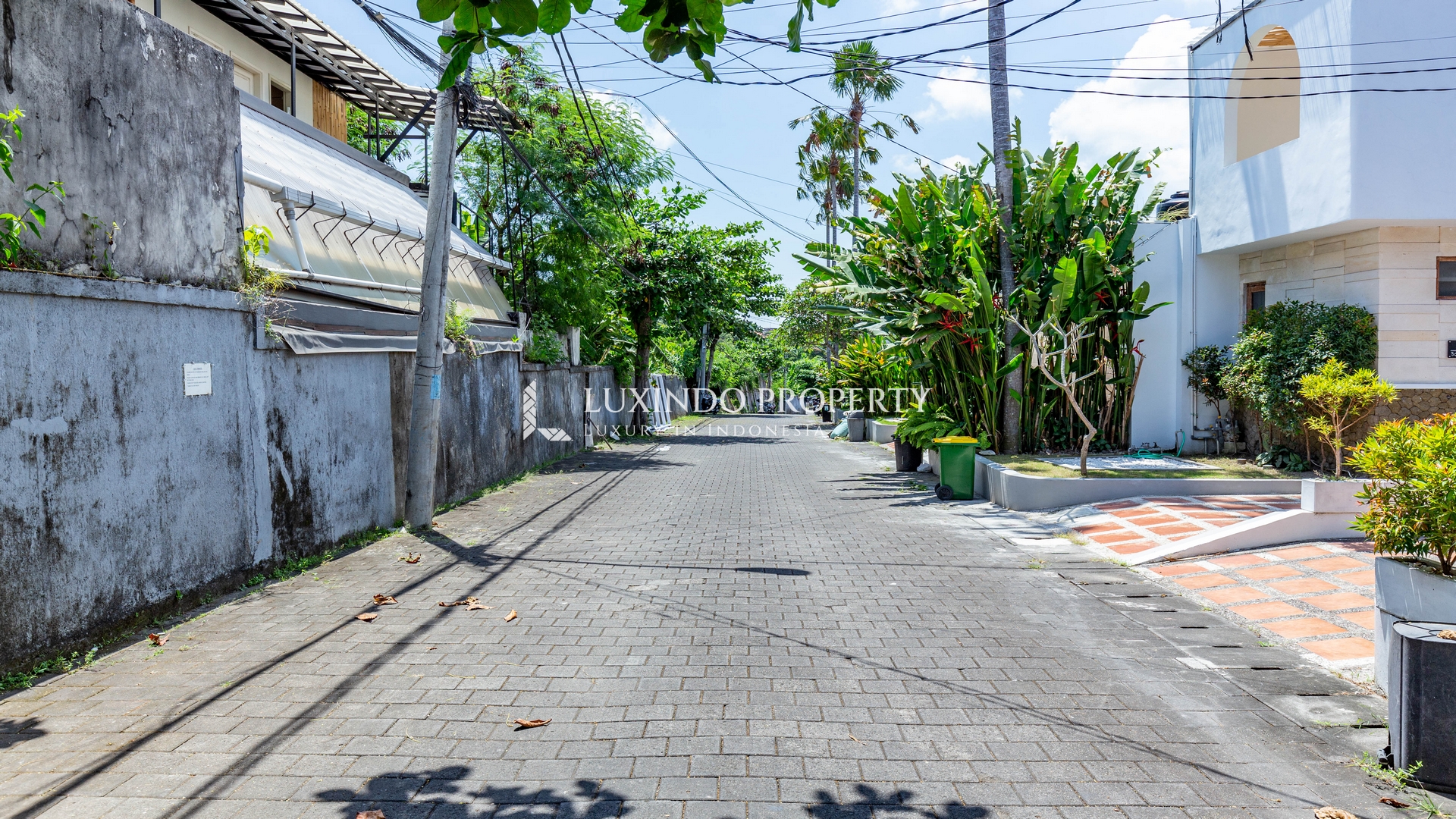 CANGGU - 2 BEDROOM HOME FOR LEASE IN COMPLEX
