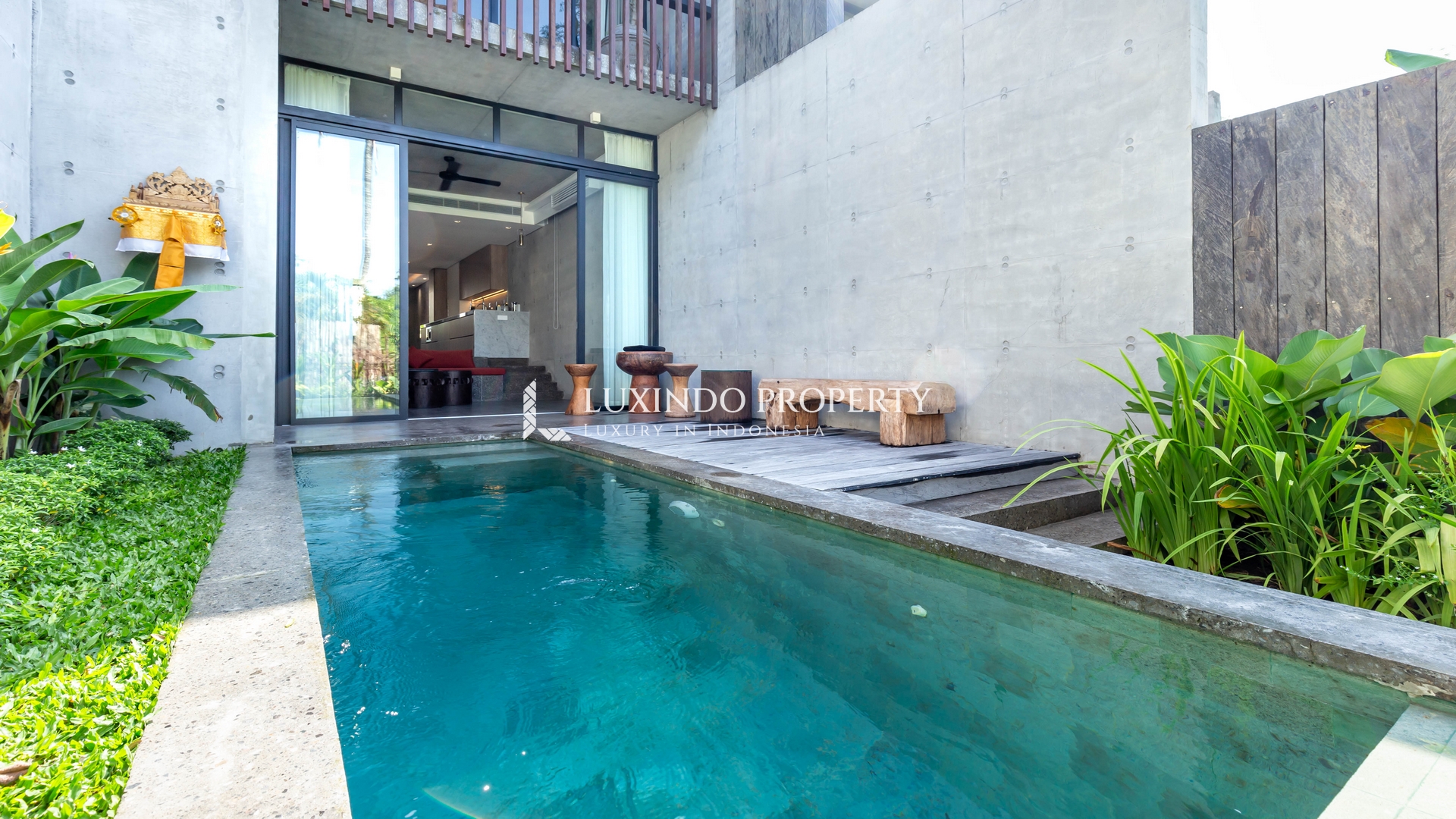 BERAWA - MODERN CONCRETE VILLA WITH RICE PADDY VIEWS
