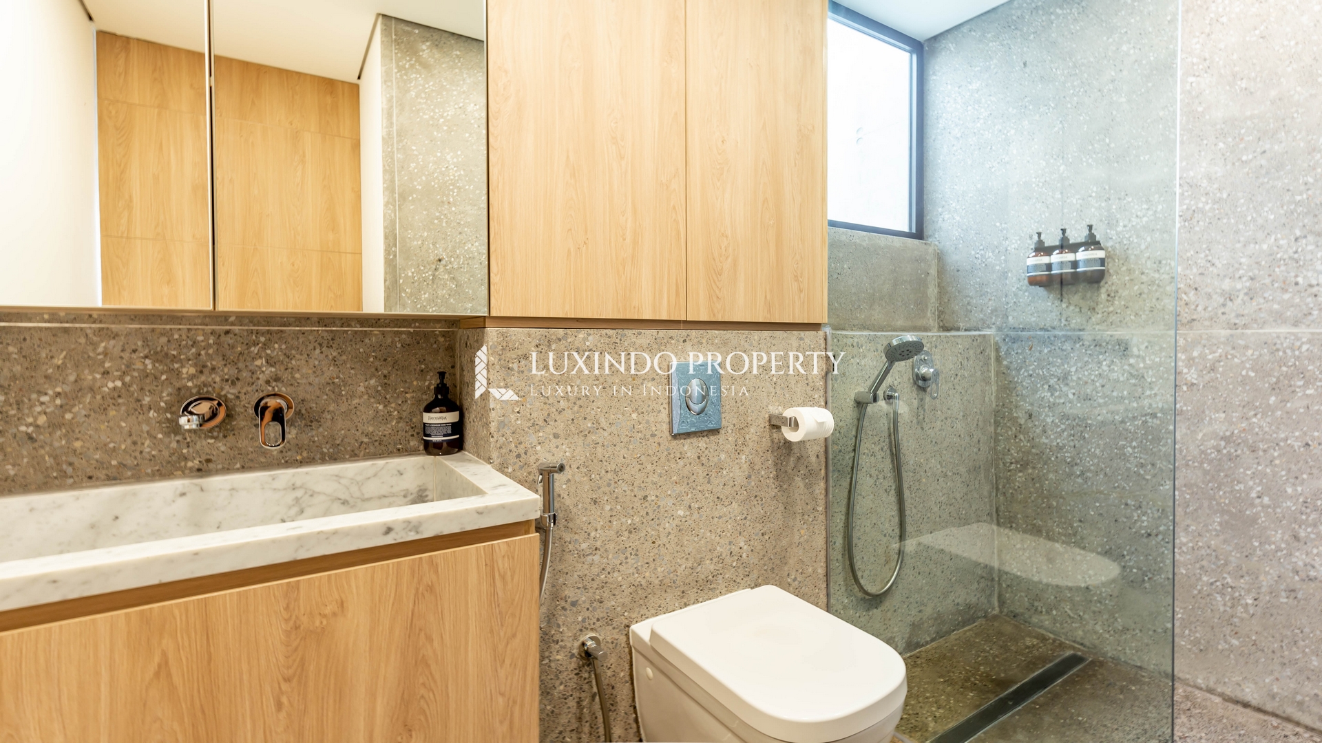 BERAWA - MODERN CONCRETE VILLA WITH RICE PADDY VIEWS