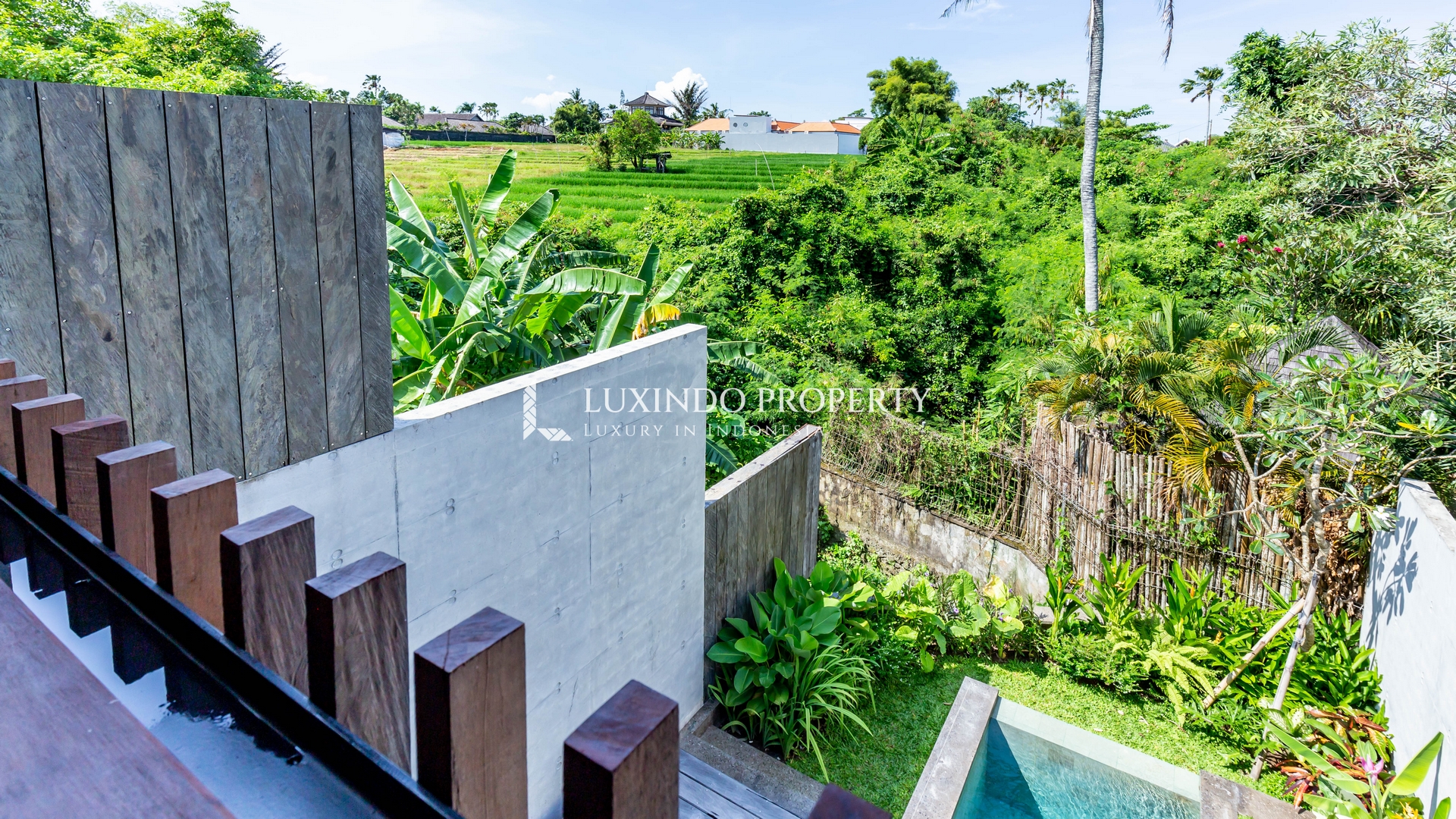 BERAWA - MODERN CONCRETE VILLA WITH RICE PADDY VIEWS