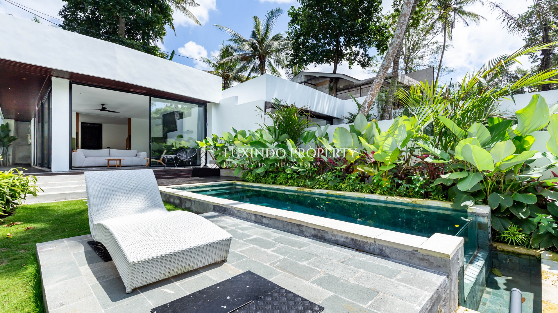SINGAPADU - MODERN BRAND NEW RIVERSIDE VILLASINGAPADU - MODERN BRAND NEW RIVERSIDE VILLA