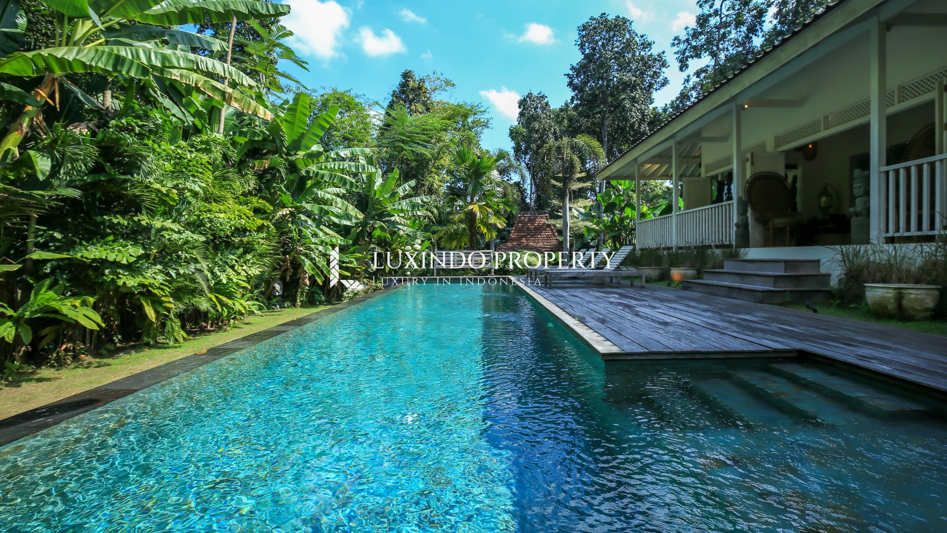 CANGGU - COLONIAL 2-BEDROOM VILLA IN TUMBAK BAYUH