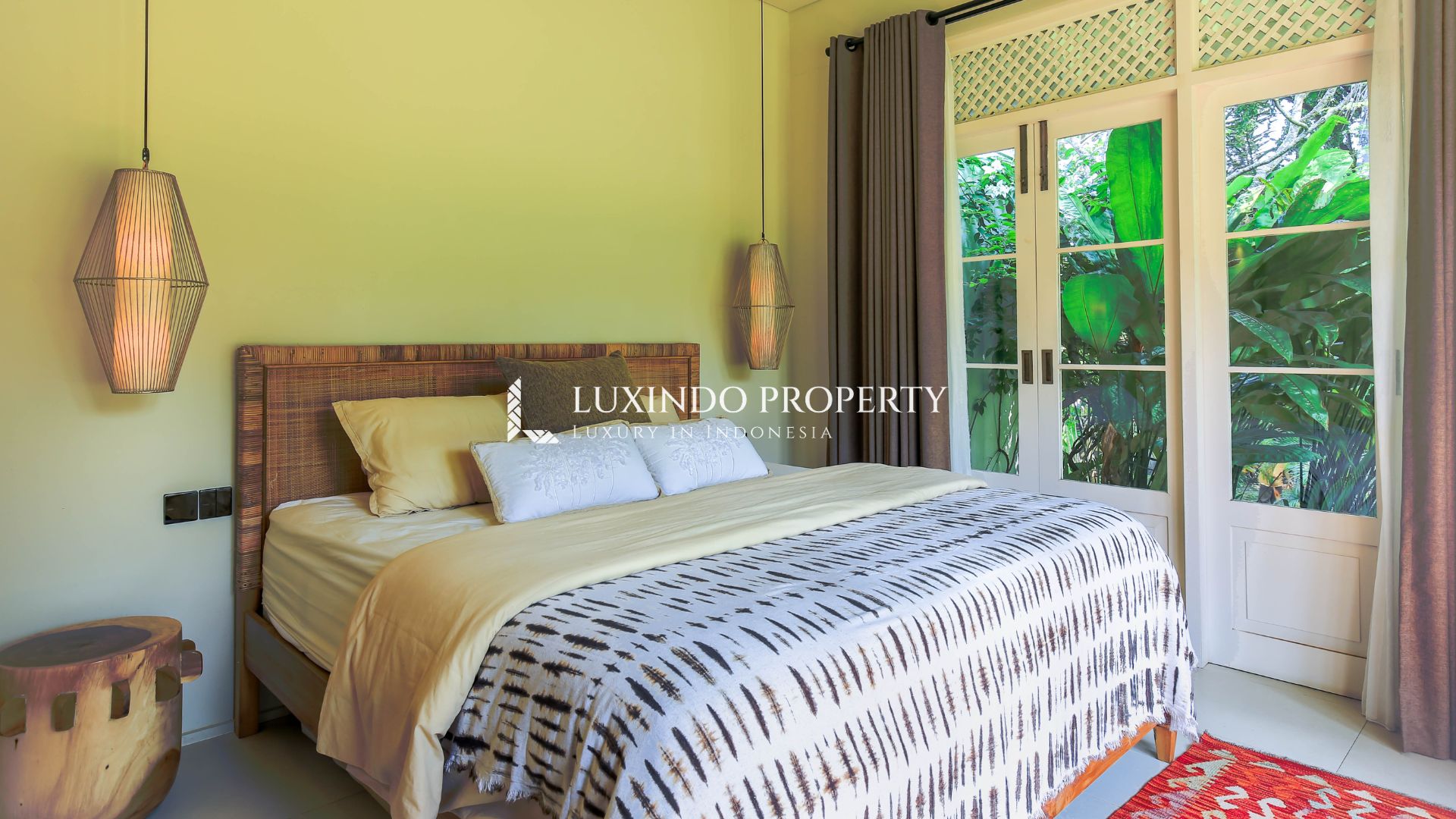 CANGGU - COLONIAL 2-BEDROOM VILLA IN TUMBAK BAYUH