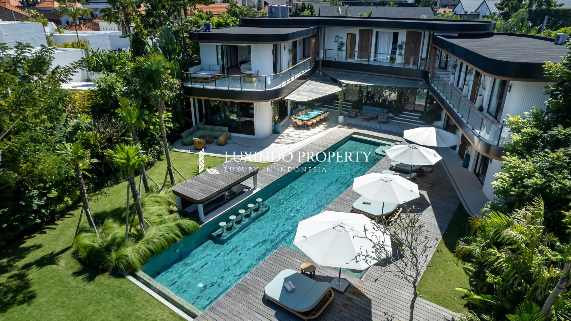 UMALAS – ART DECO LUXURY WITH RICE FIELD VIEWS