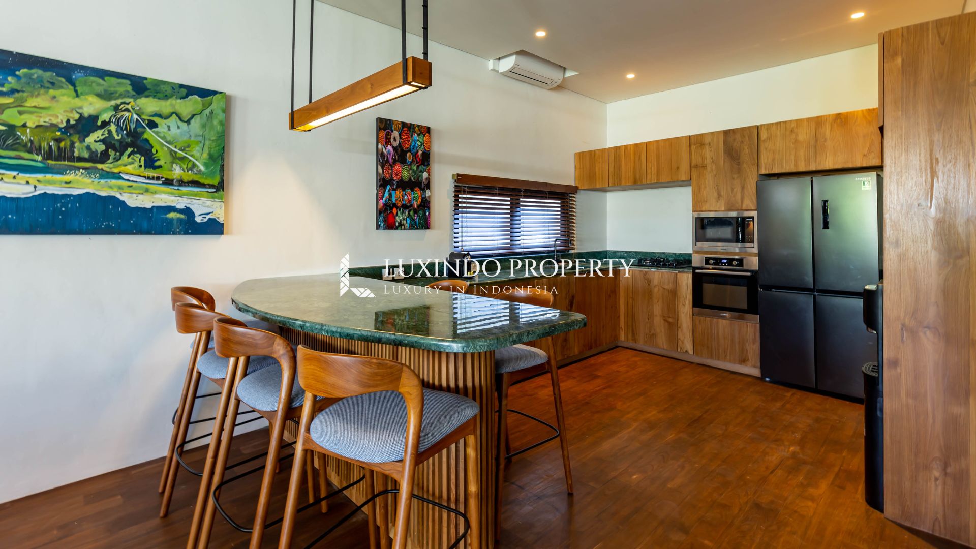 UMALAS – ART DECO LUXURY WITH RICE FIELD VIEWS