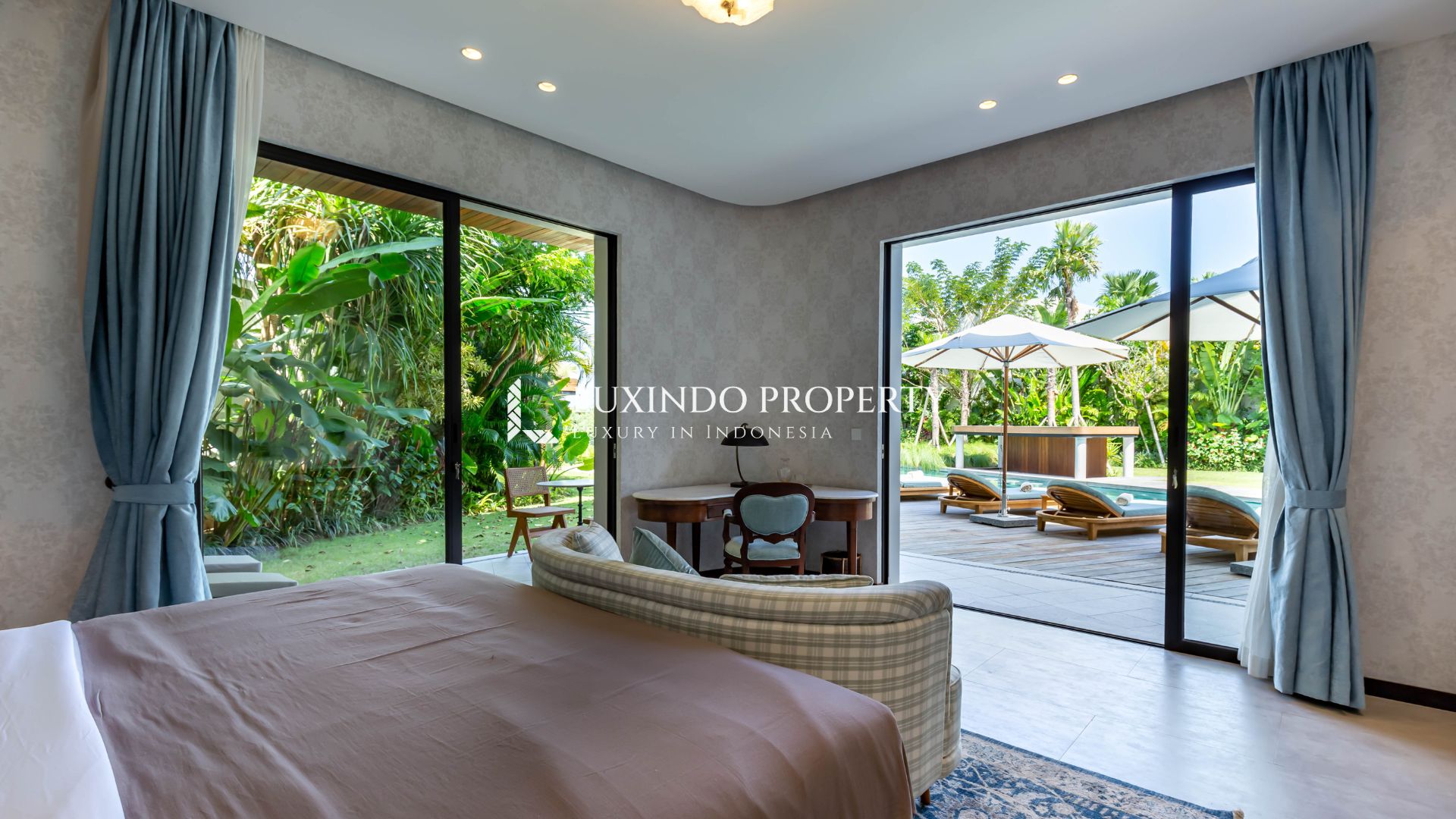 UMALAS – ART DECO LUXURY WITH RICE FIELD VIEWS