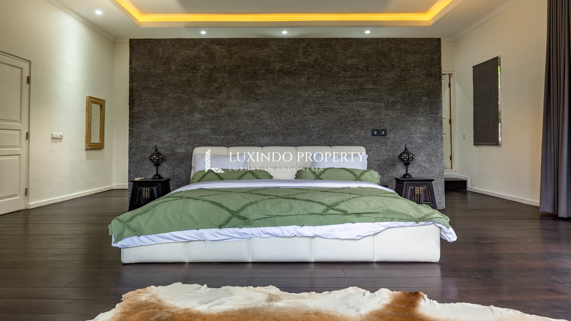 CANGGU - MODERN BALINESE 4 BEDROOM VILLA