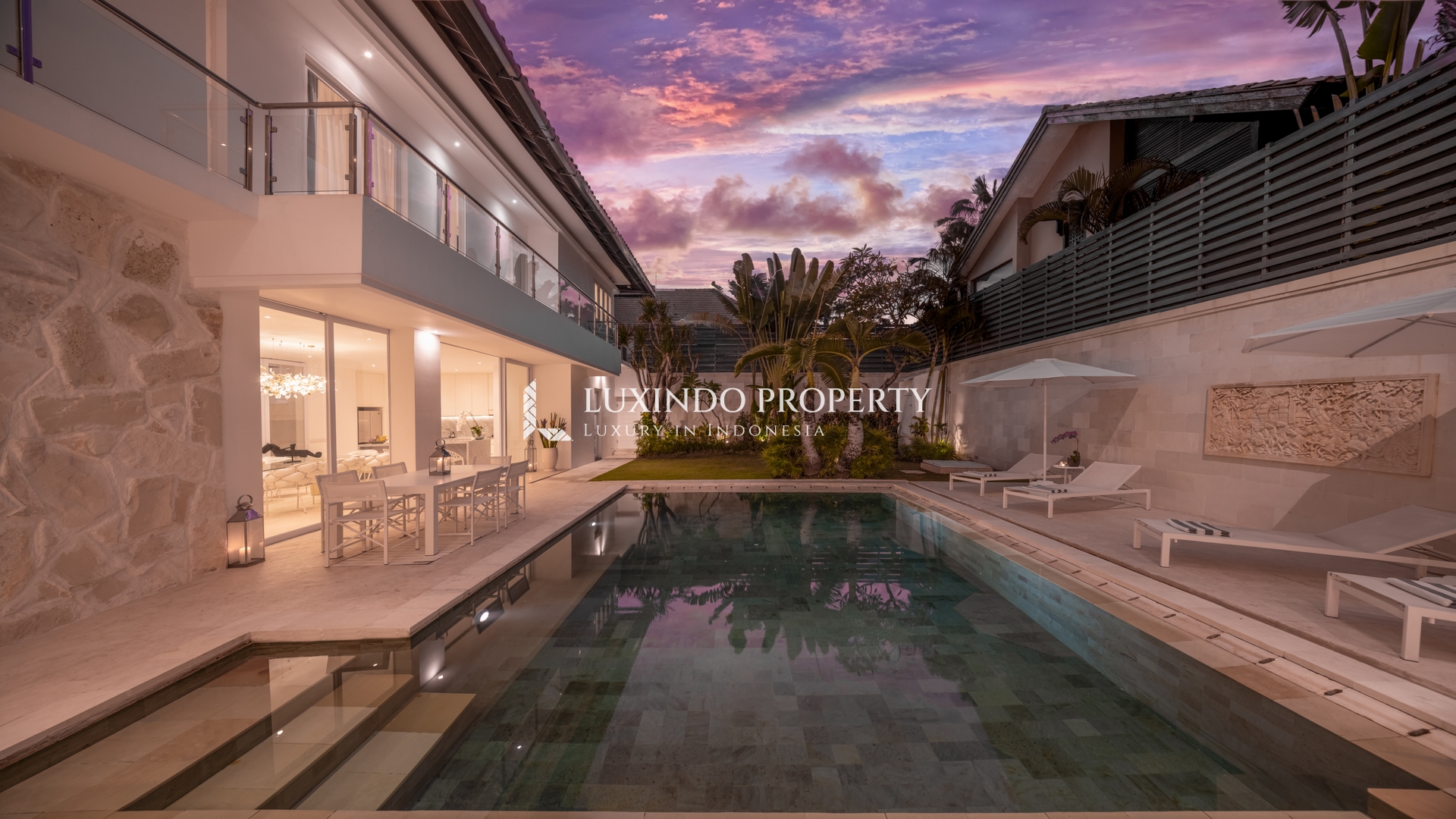 SEMINYAK - NEWLY RENOVATED 4 BEDROOM VILLA IN BIDADARI
