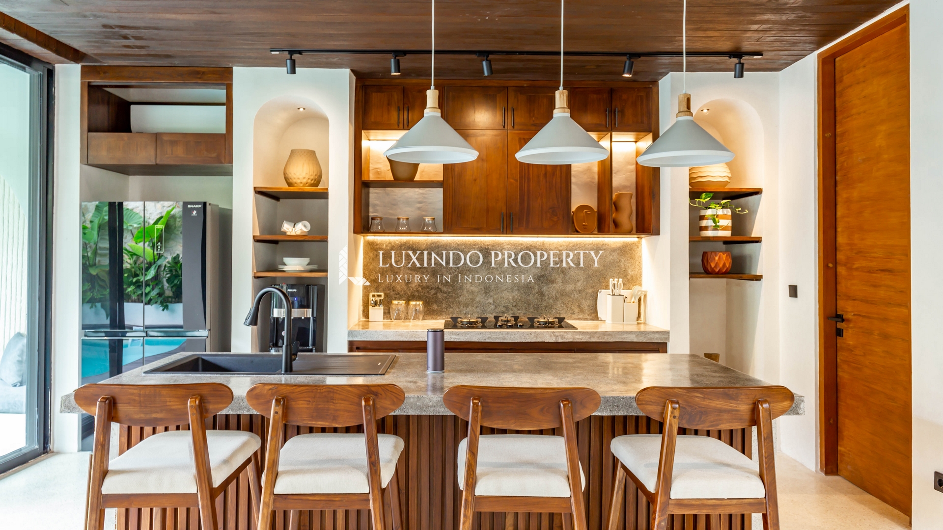 TUMBAK BAYUH – NATURAL WARM 2 BEDROOM VILLA FOR LEASE