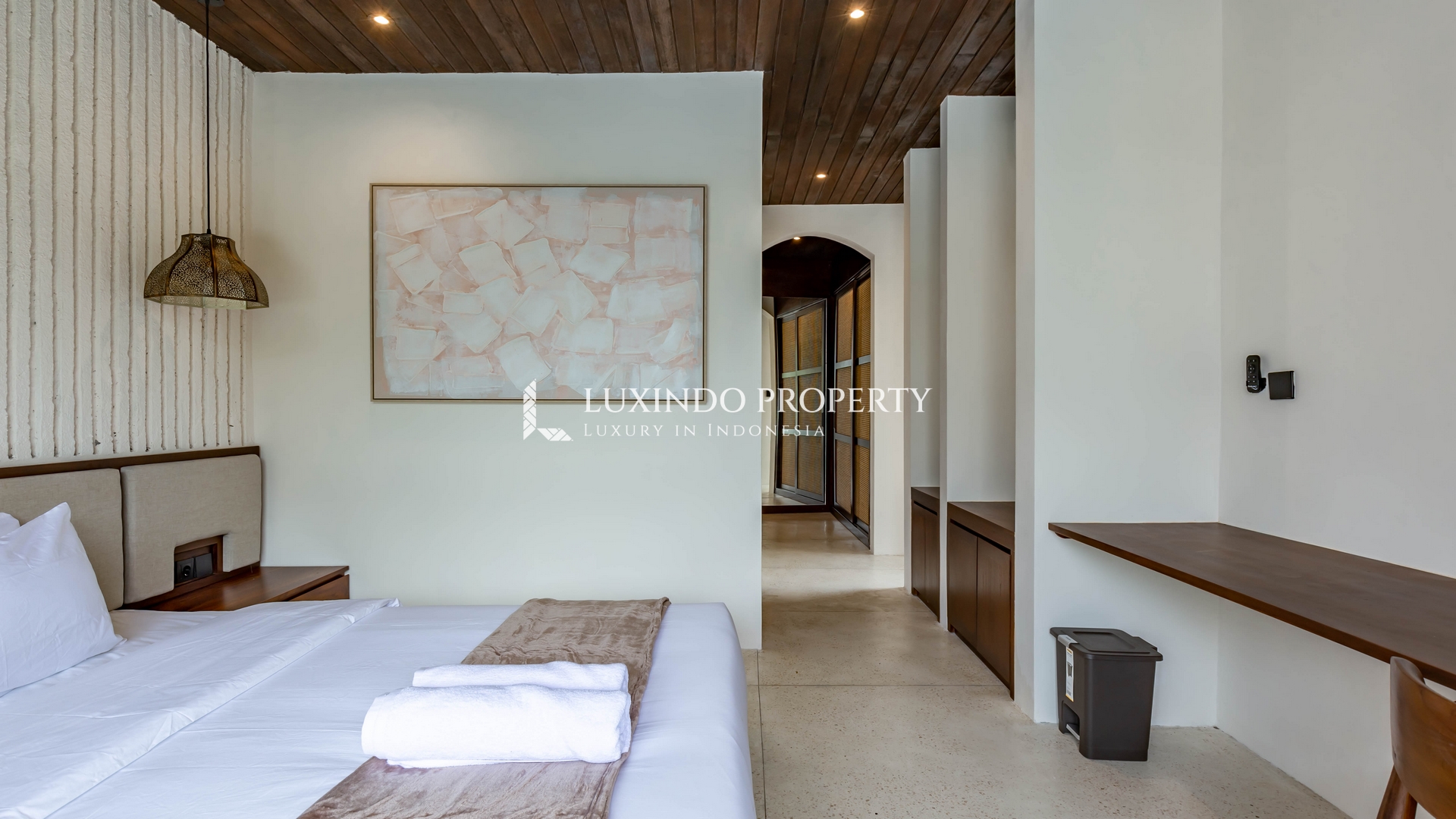 TUMBAK BAYUH – NATURAL WARM 2 BEDROOM VILLA FOR LEASE
