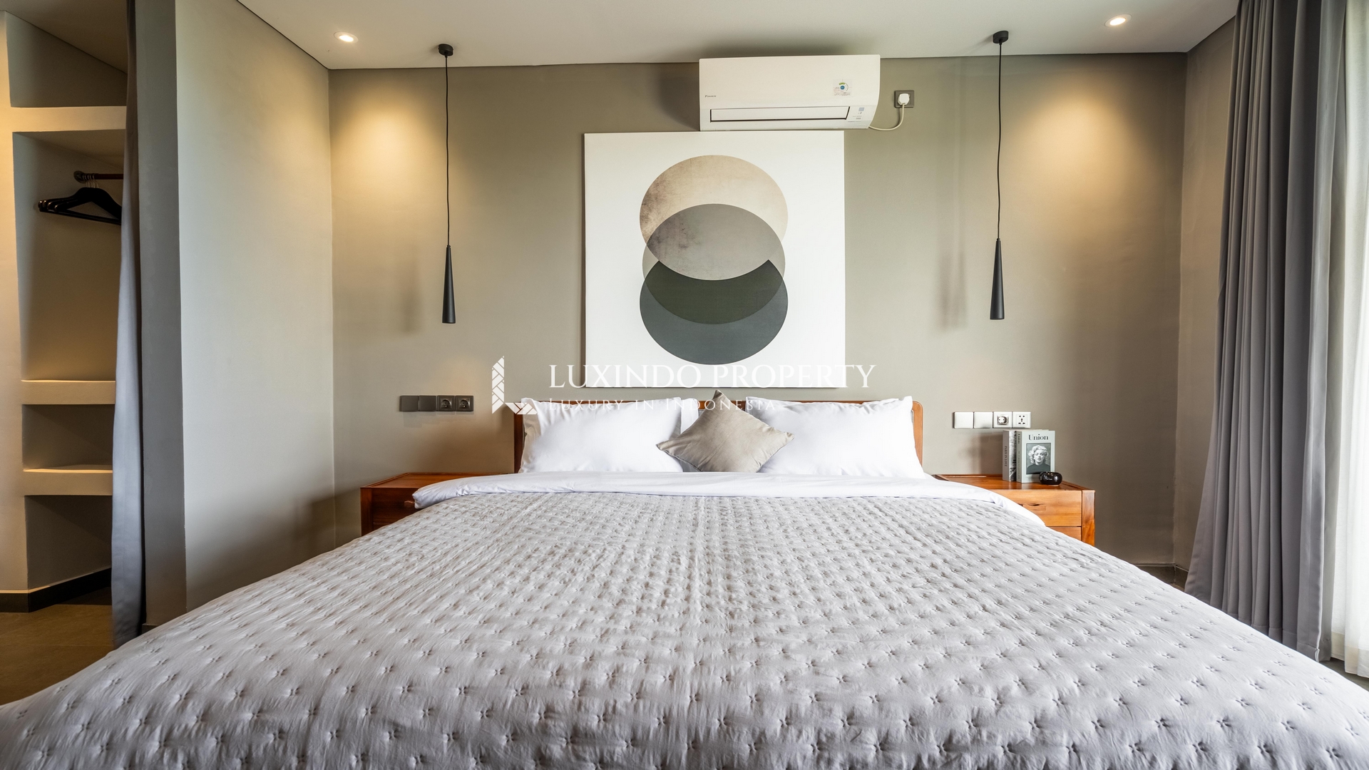 TUMBAK BAYUH - EXCEPTIONAL 5-BEDROOM INDUSTRIAL VILLA FOR LEASE