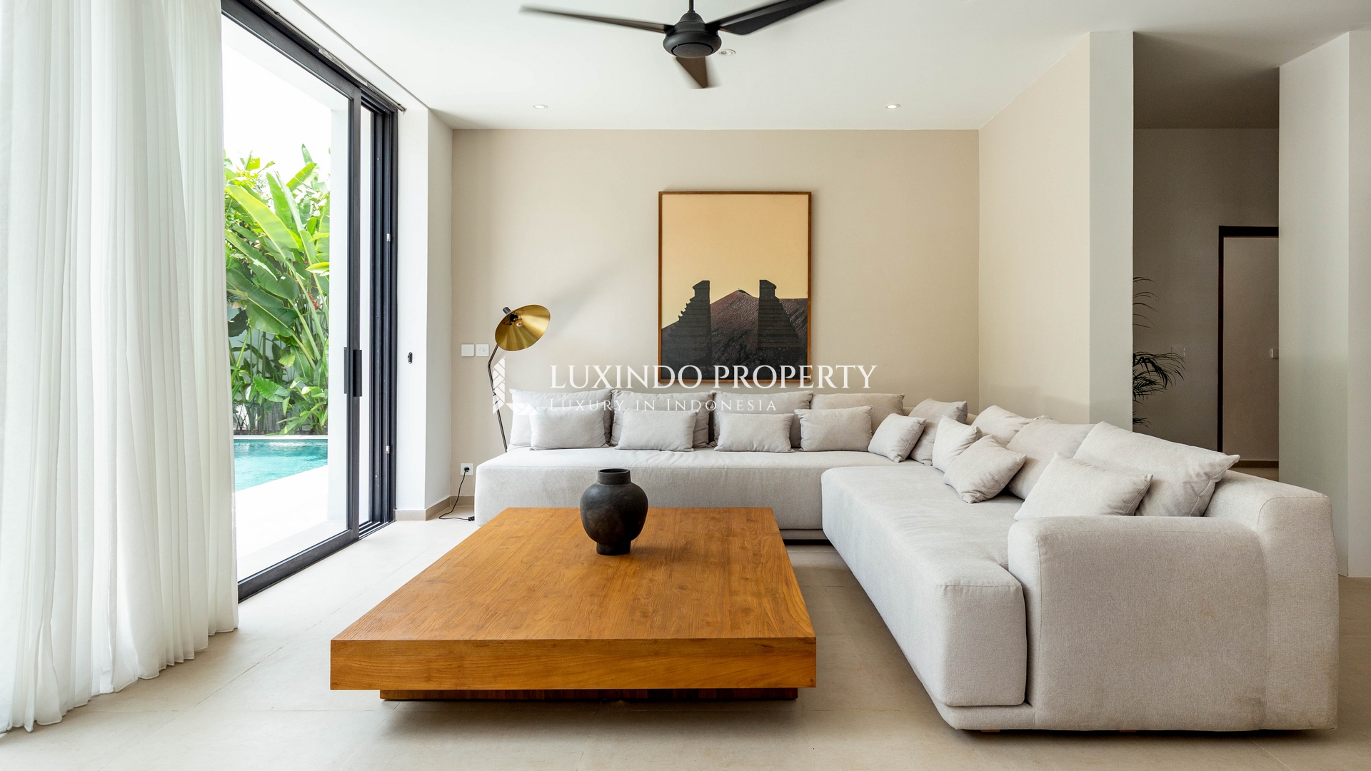 CANGGU - CONTEMPORARY 3 BEDROOM VILLA FOR LEASHOLD IN BABAKAN