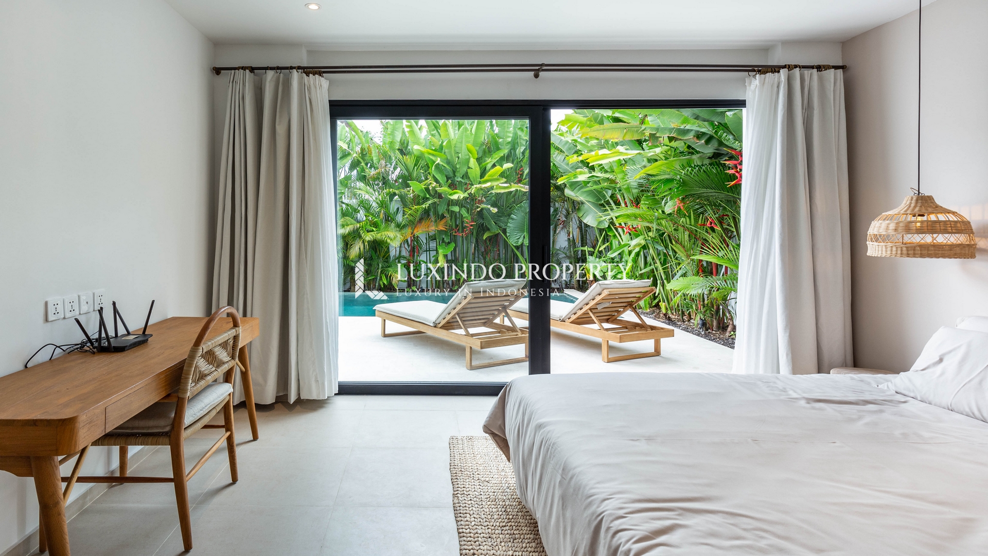 CANGGU - CONTEMPORARY 3 BEDROOM VILLA FOR LEASHOLD IN BABAKAN