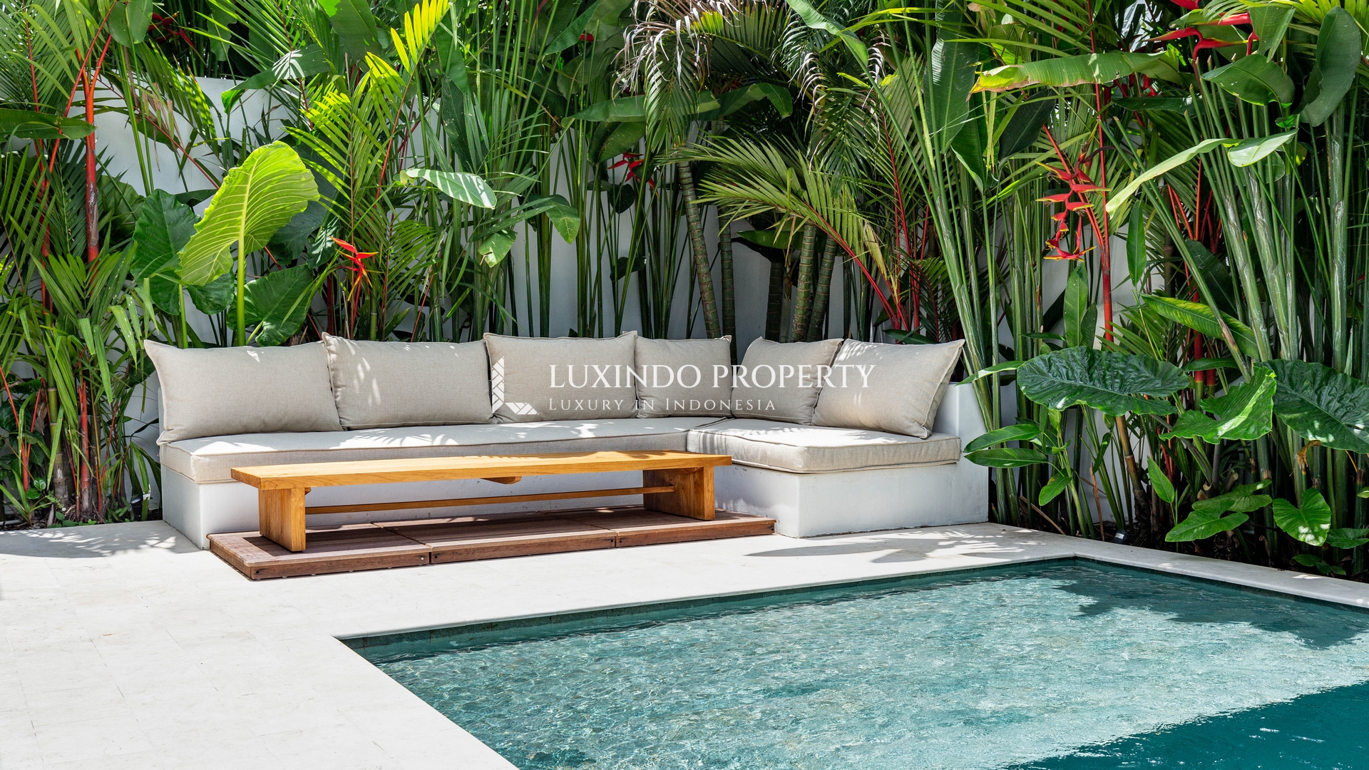 CANGGU - CONTEMPORARY 3 BEDROOM VILLA FOR LEASHOLD IN BABAKAN