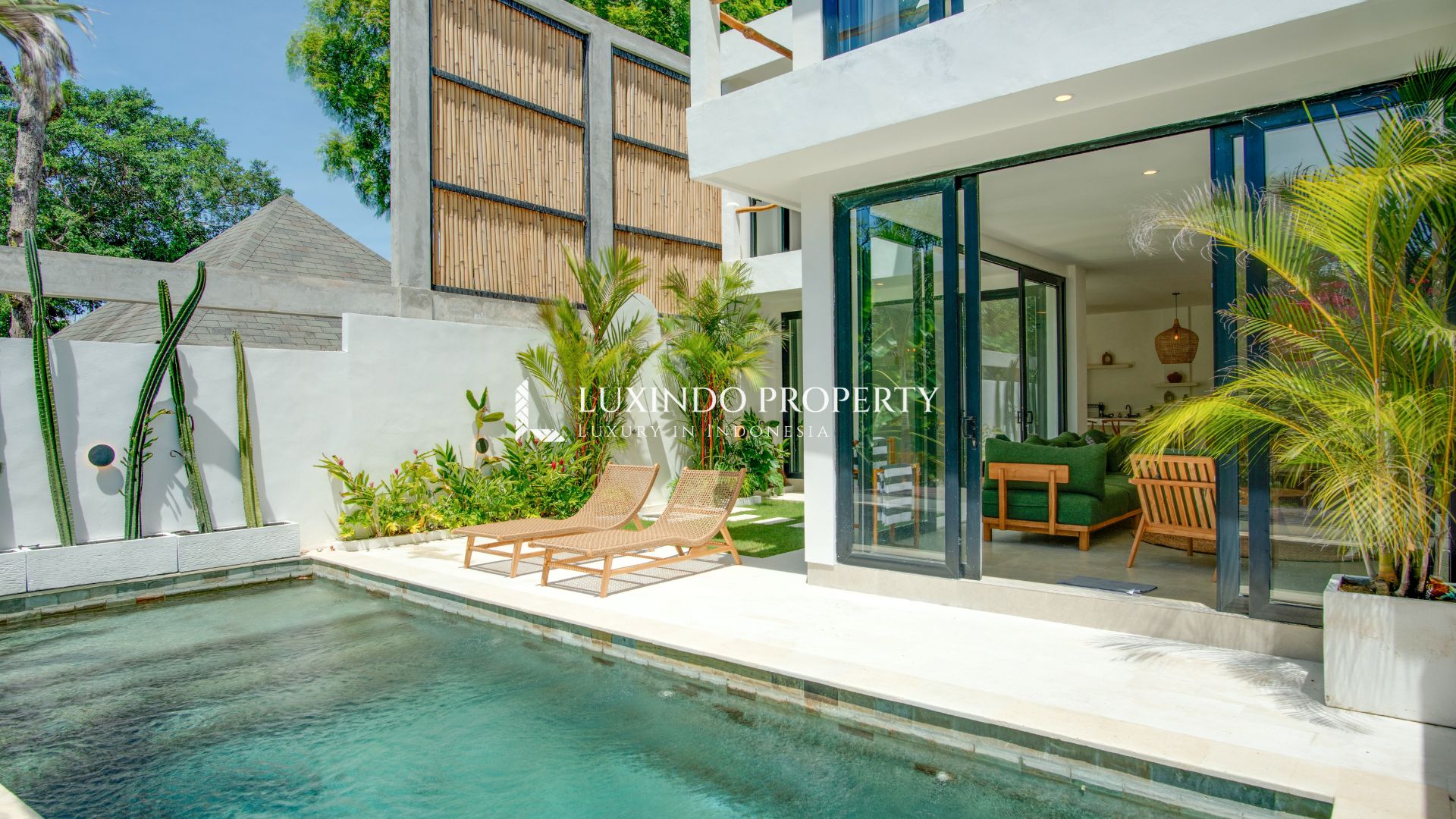 SESEH - TRANQUIL TWO BEDROOM VILLA JUST MINUTES FROM BEACH