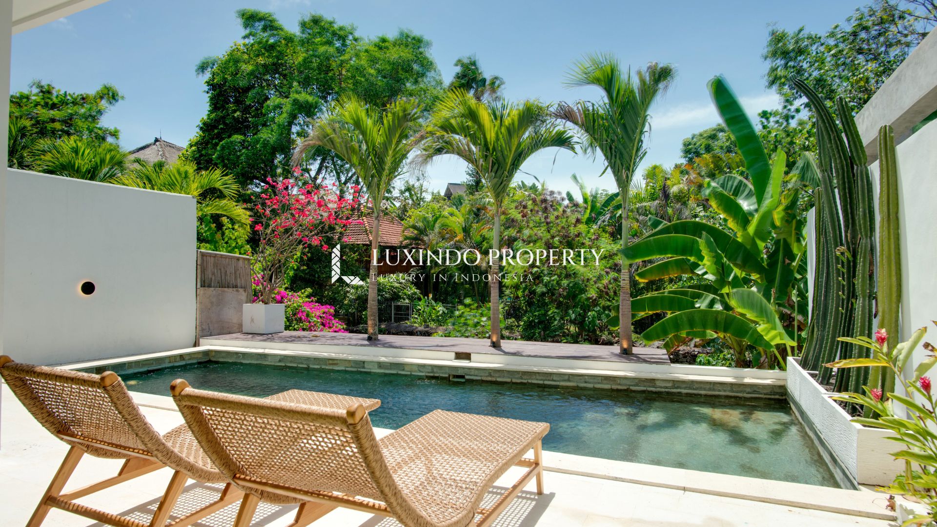 SESEH - TRANQUIL TWO BEDROOM VILLA JUST MINUTES FROM BEACH