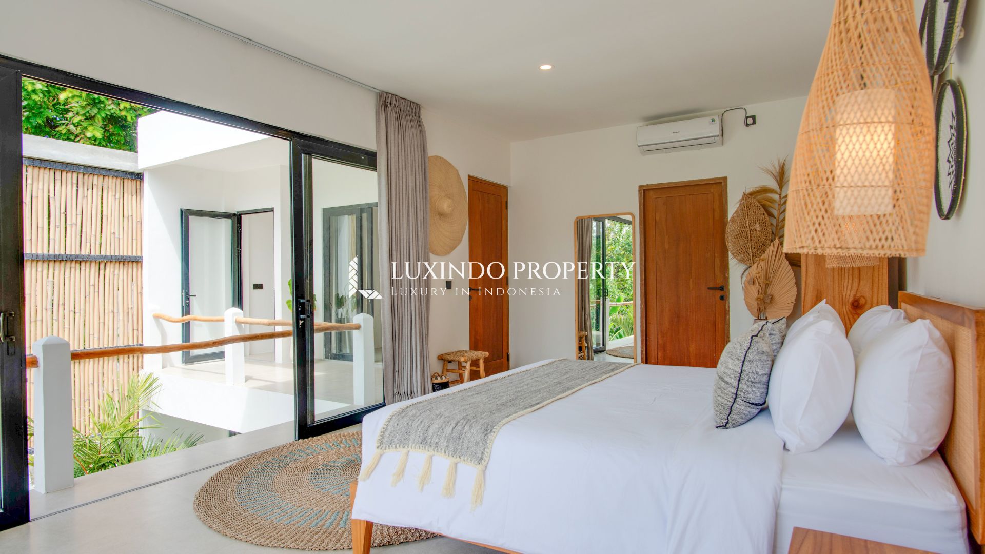 SESEH - TRANQUIL TWO BEDROOM VILLA JUST MINUTES FROM BEACH