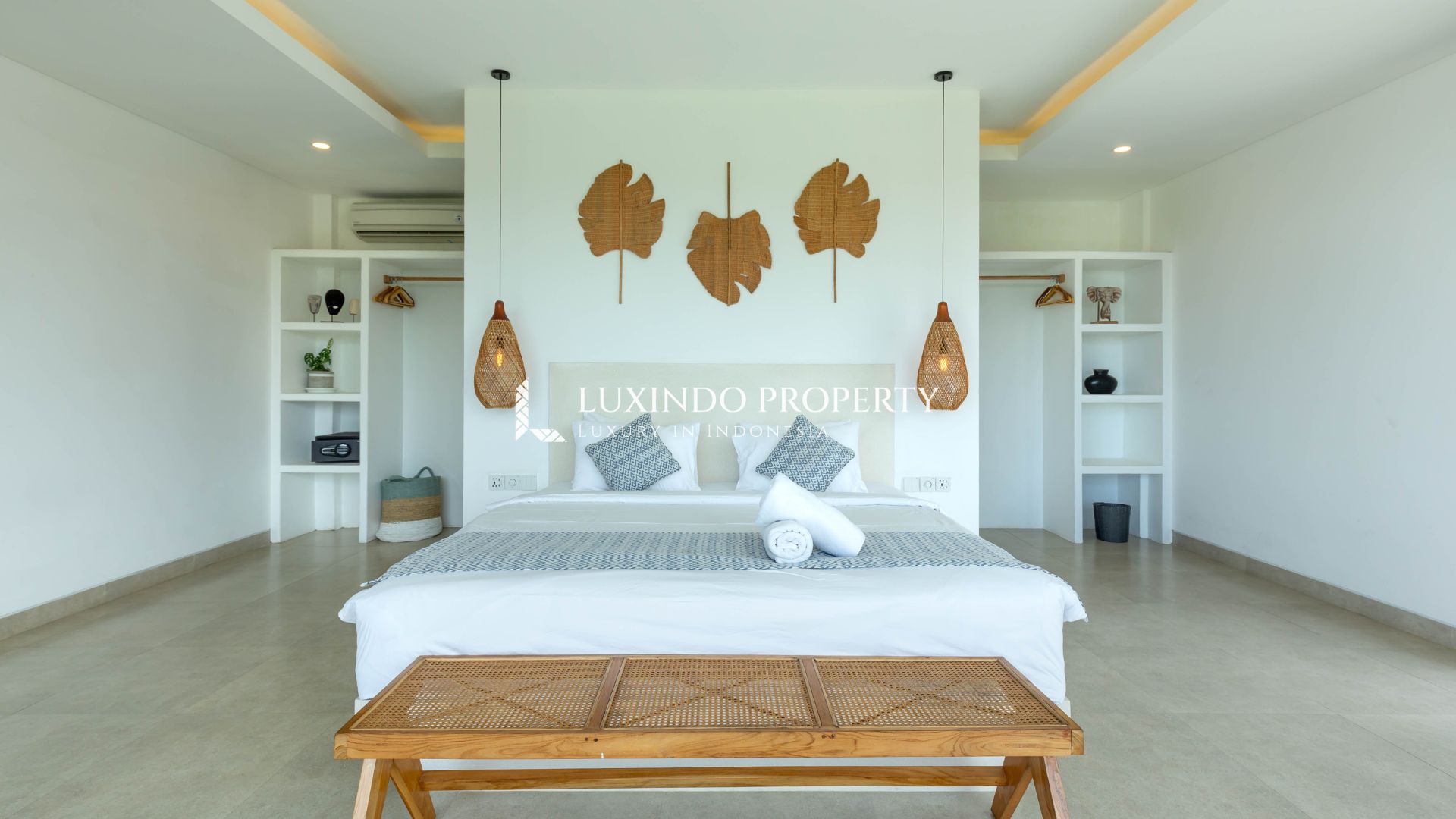 PADONAN - STYLISH 5 BEDROOM RETREAT FOR RELAXED ISLAND LIVING