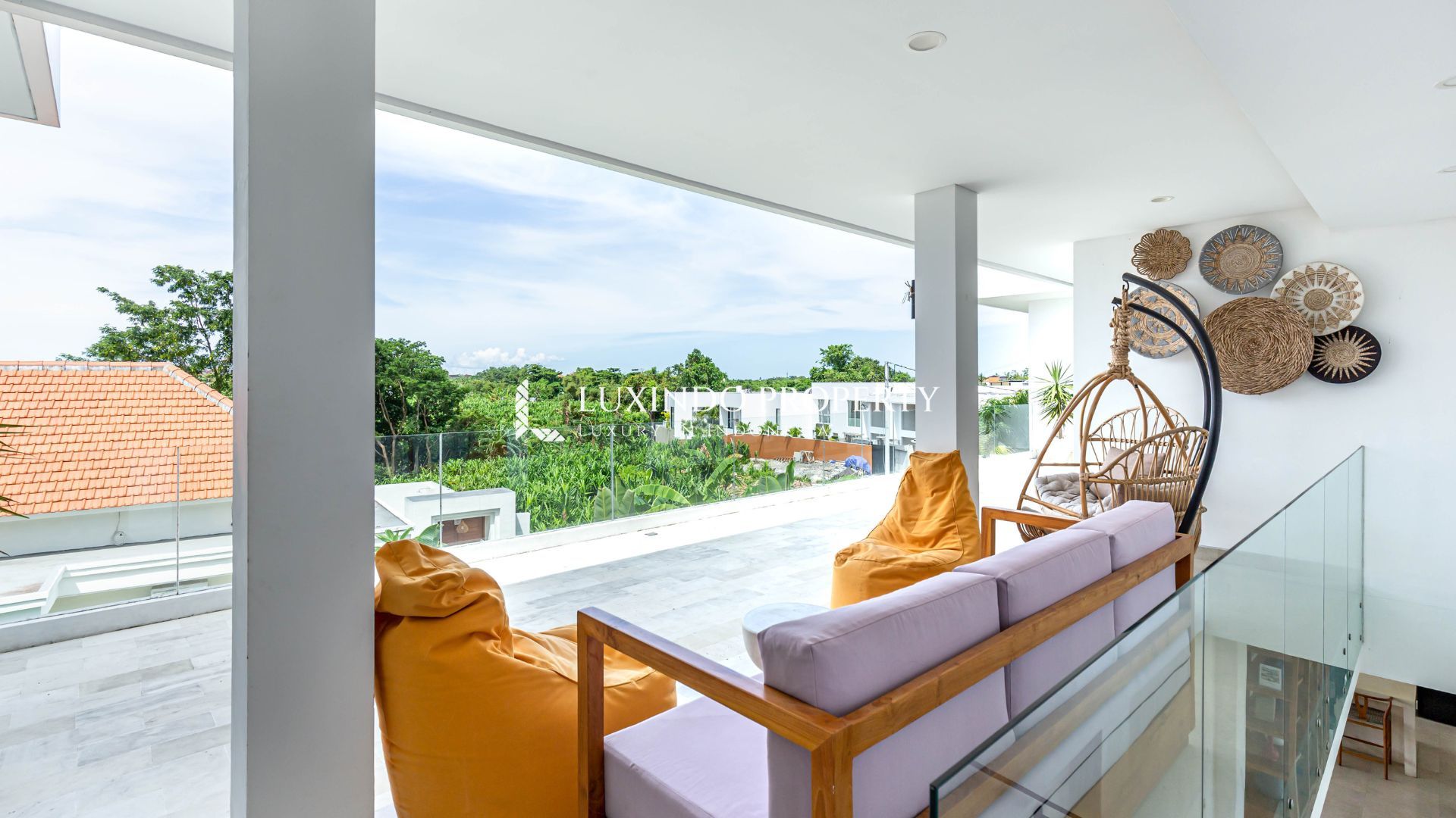 PADONAN - STYLISH 5 BEDROOM RETREAT FOR RELAXED ISLAND LIVING