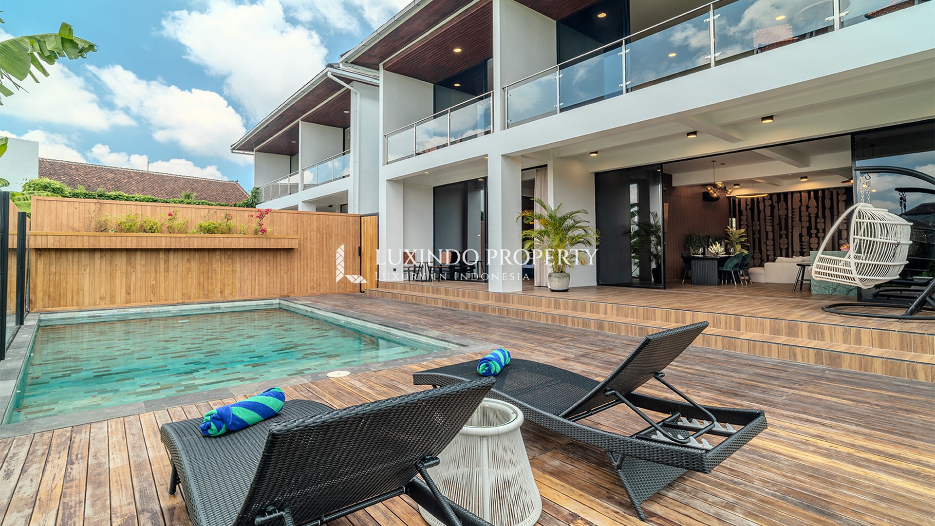 BABAKAN - MODERN MINIMALIST BRAND-NEW VILLA WITH RICE FIELD AND SUNRISE VIEW