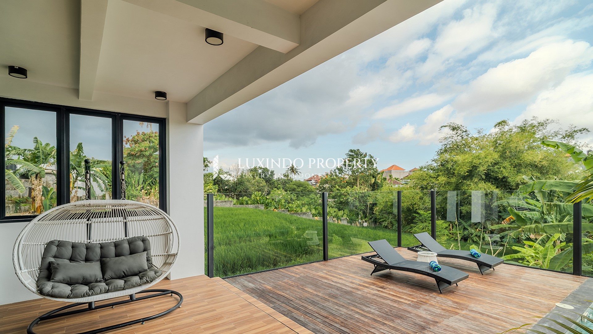 BABAKAN - MODERN MINIMALIST BRAND-NEW VILLA WITH RICE FIELD AND SUNRISE VIEW