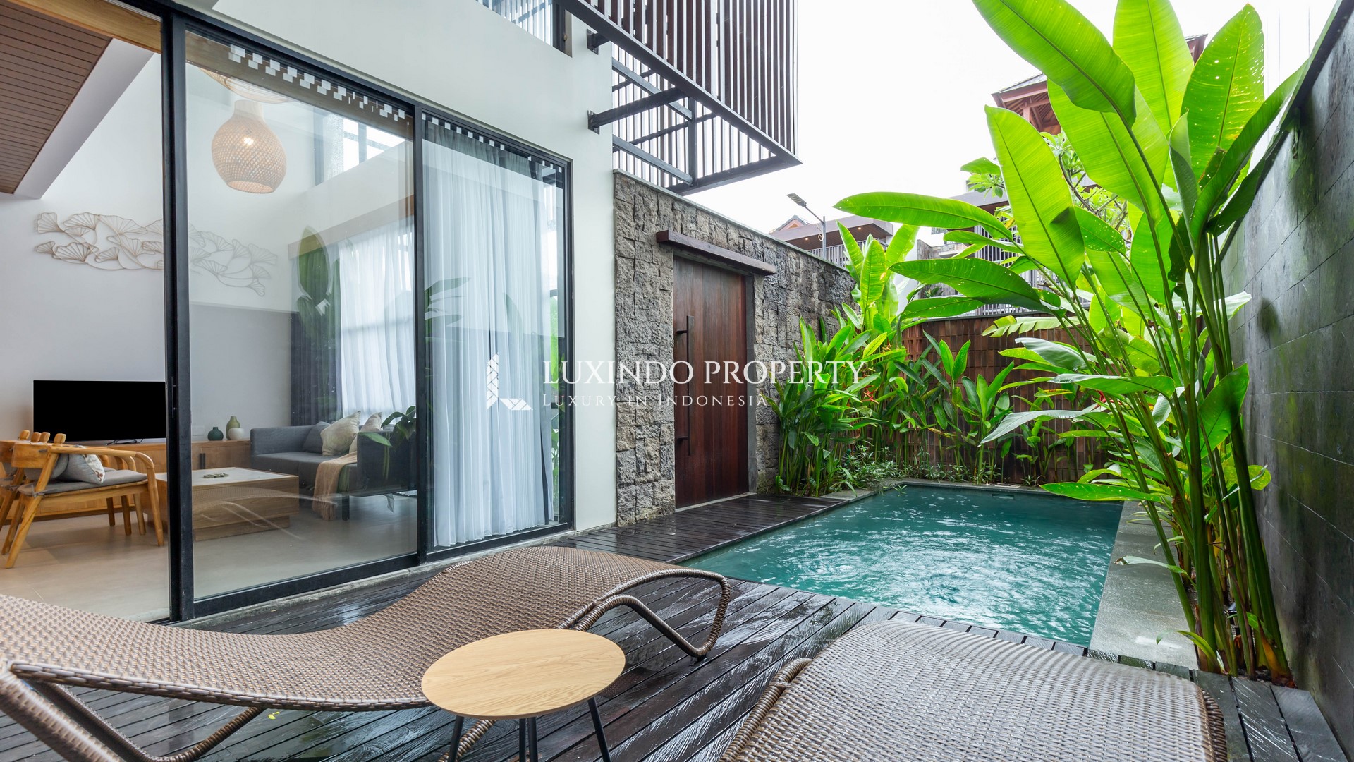 BATU BOLONG - LUXURIOUS 3-BEDROOM VILLA IN PRIME LOCATION