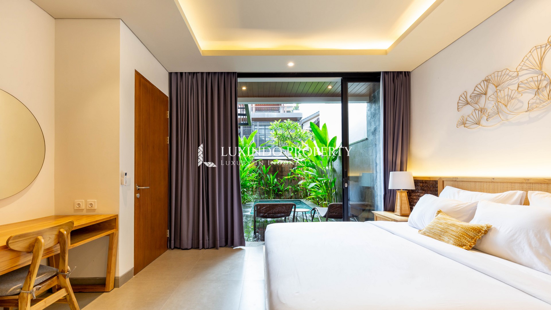 BATU BOLONG - LUXURIOUS 3-BEDROOM VILLA IN PRIME LOCATION