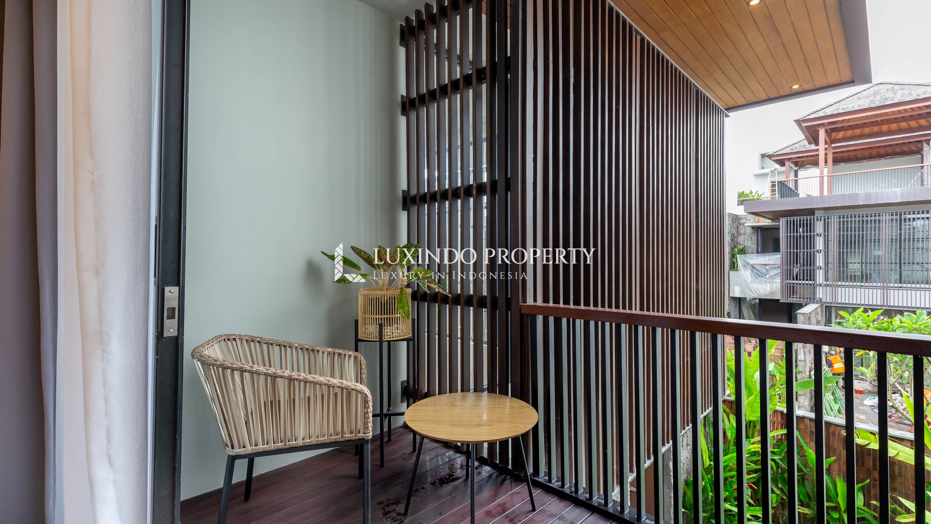 BATU BOLONG - LUXURIOUS 3-BEDROOM VILLA IN PRIME LOCATION