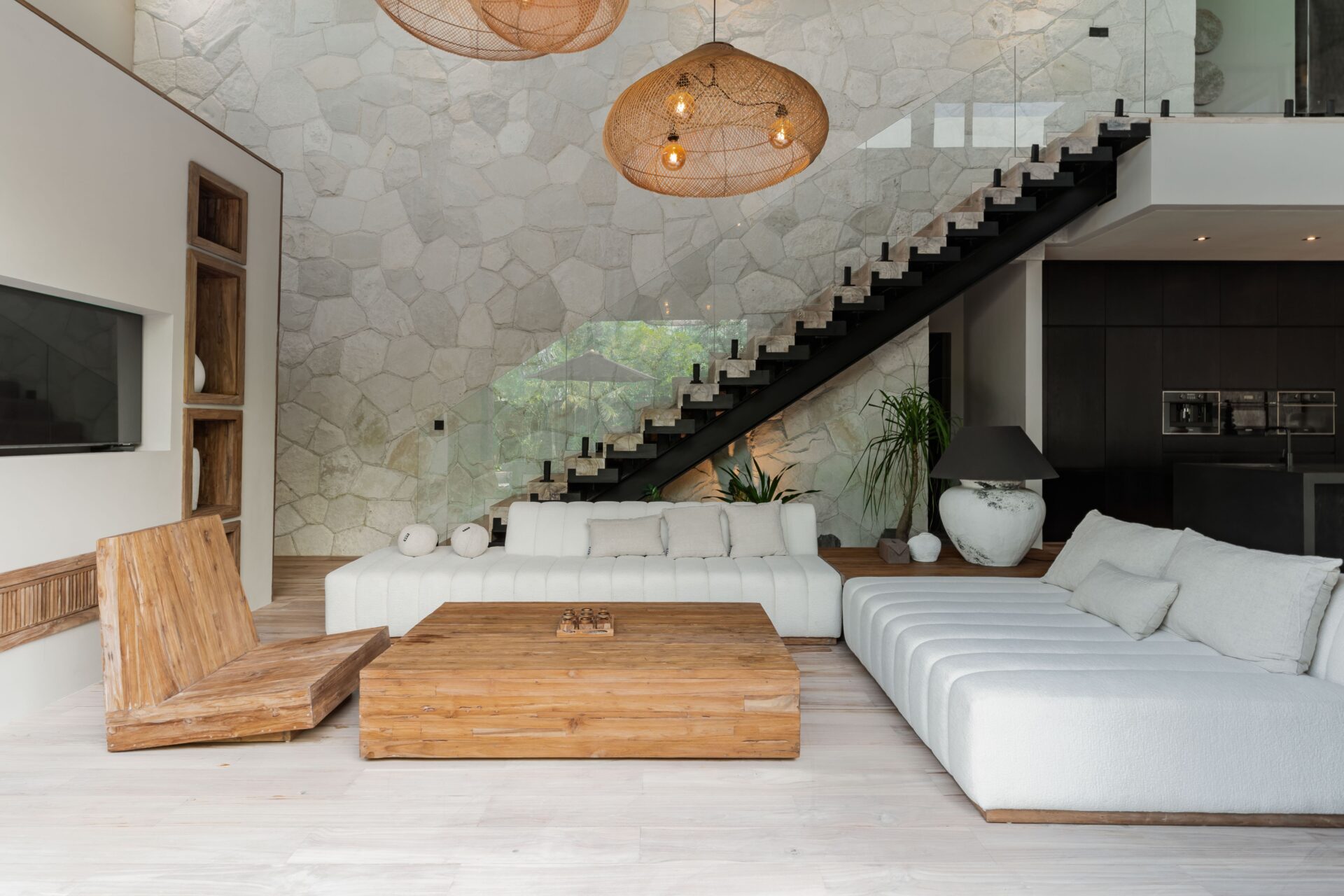 Earthy Bare Luxury Villa in Umalas