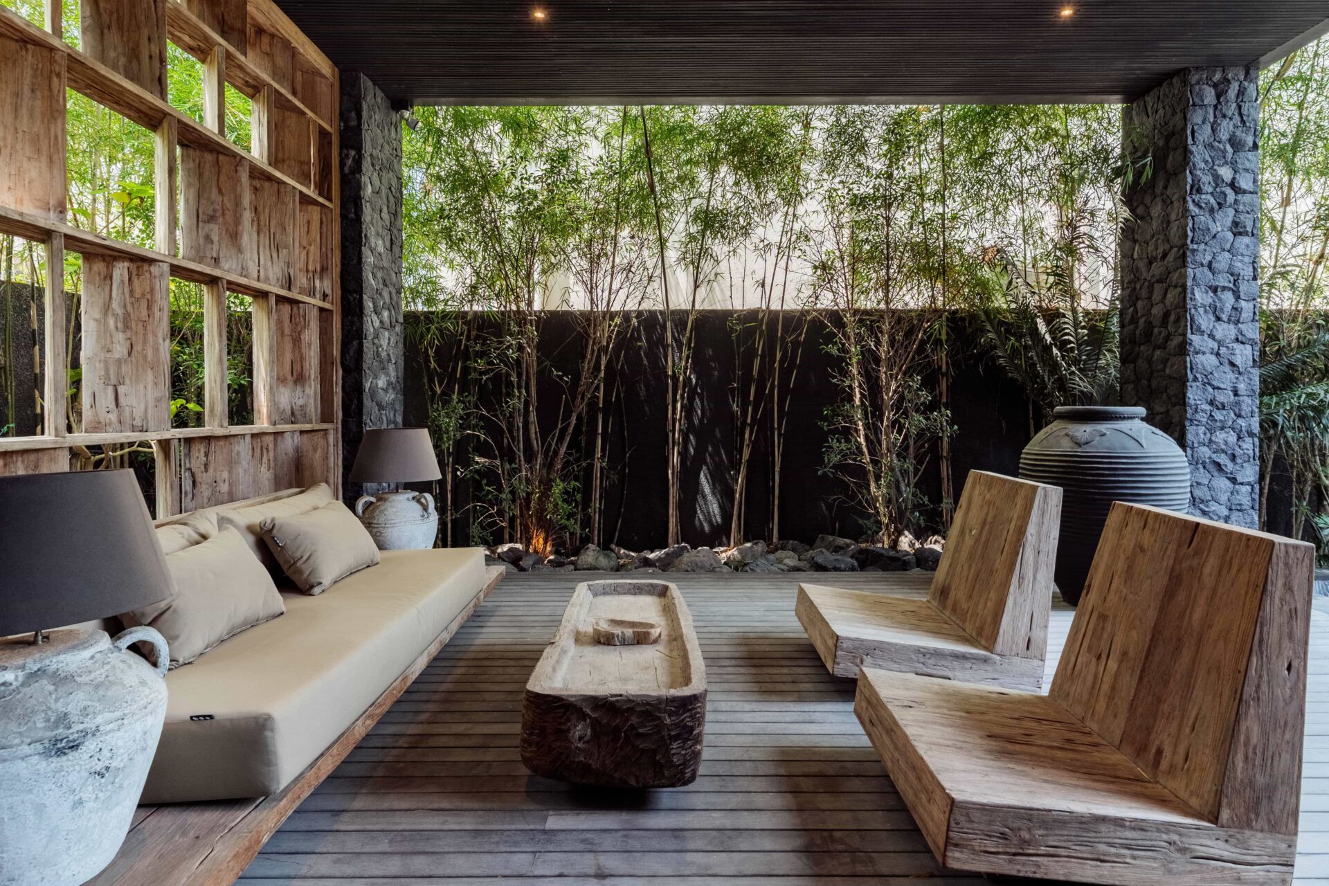 Earthy Bare Luxury Villa in Umalas