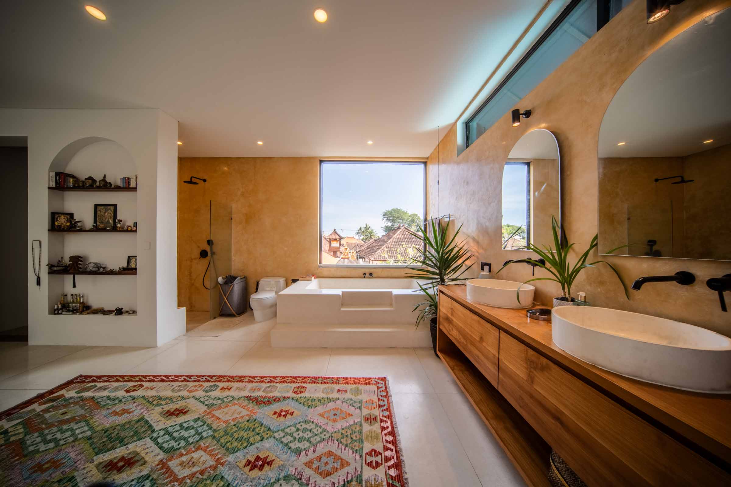 Coastal Family Haven in Seseh